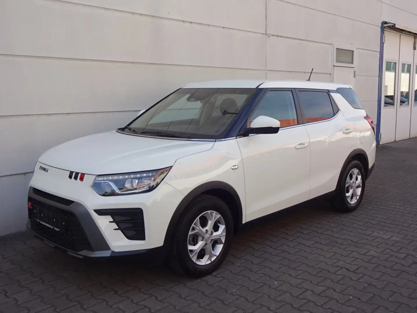 SsangYong Tivoli Grand 1,5 T-GDI Turbo 2WD MT Amber RKam CarPlay An Weiß - 2