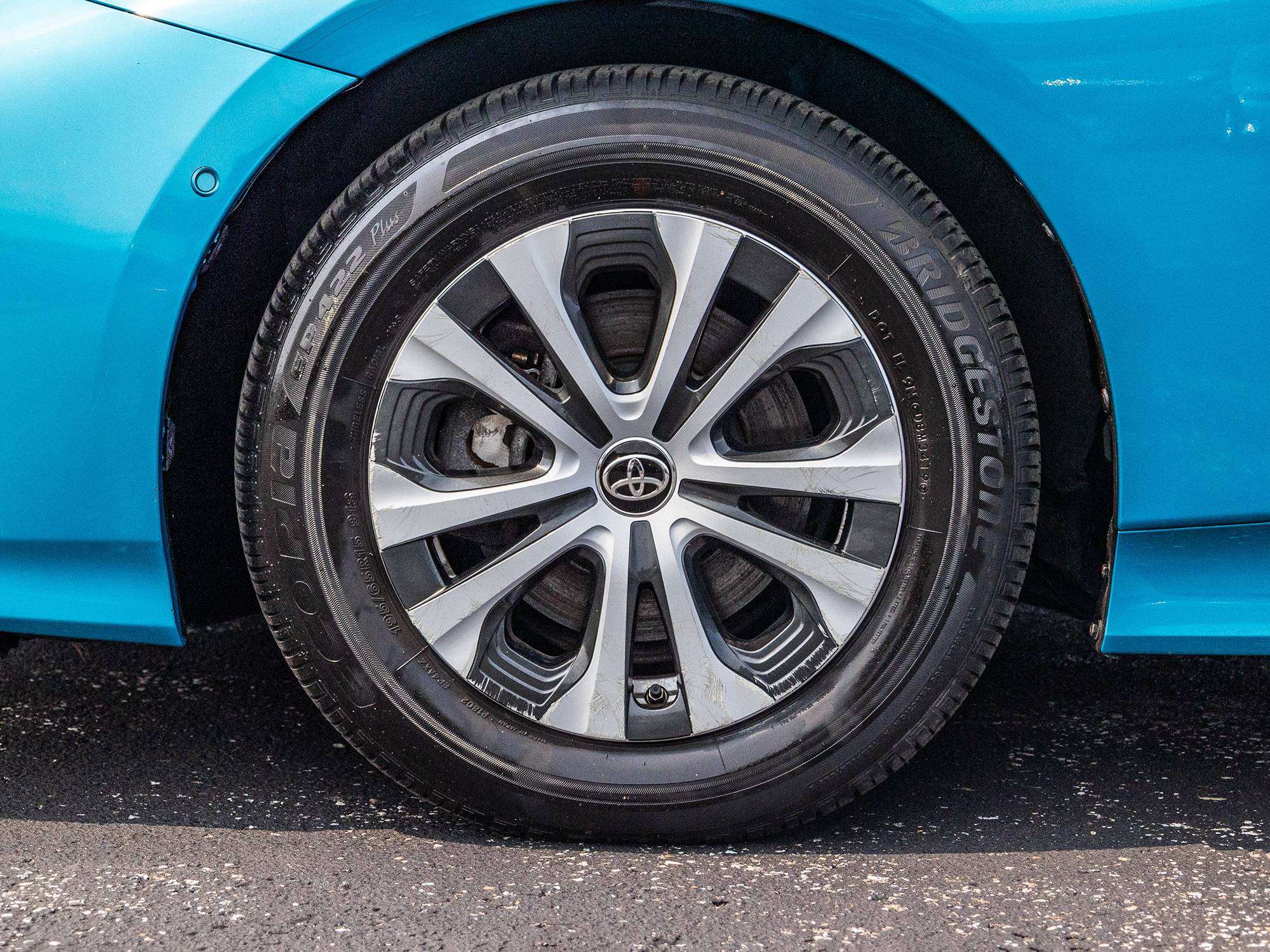 2020 Toyota Prius Upgrade — снимка 1