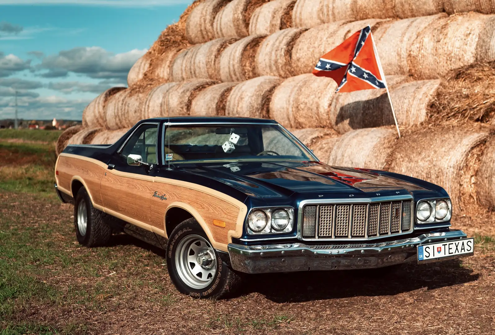 Ford Ranchero Squire Blau - 1