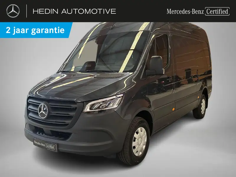 Mercedes-Benz 320