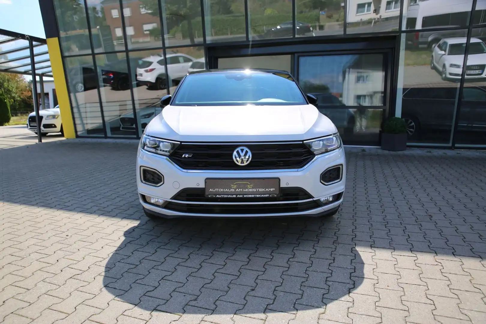 Volkswagen T-Roc R-LINE*KEYLESS*VIRTUAL.C*ACC*LANE*LED*MwSt Weiß - 2