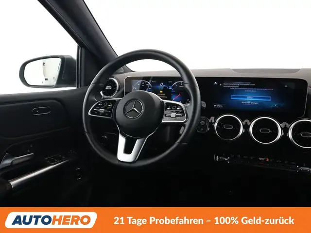 Mercedes-Benz B-Class view 13