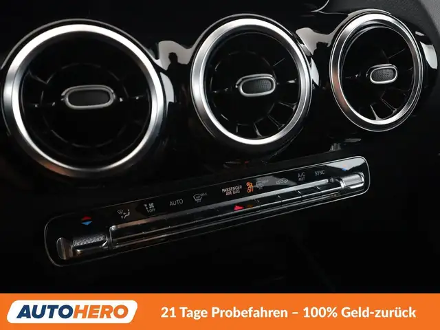 Mercedes-Benz B-Class view 25