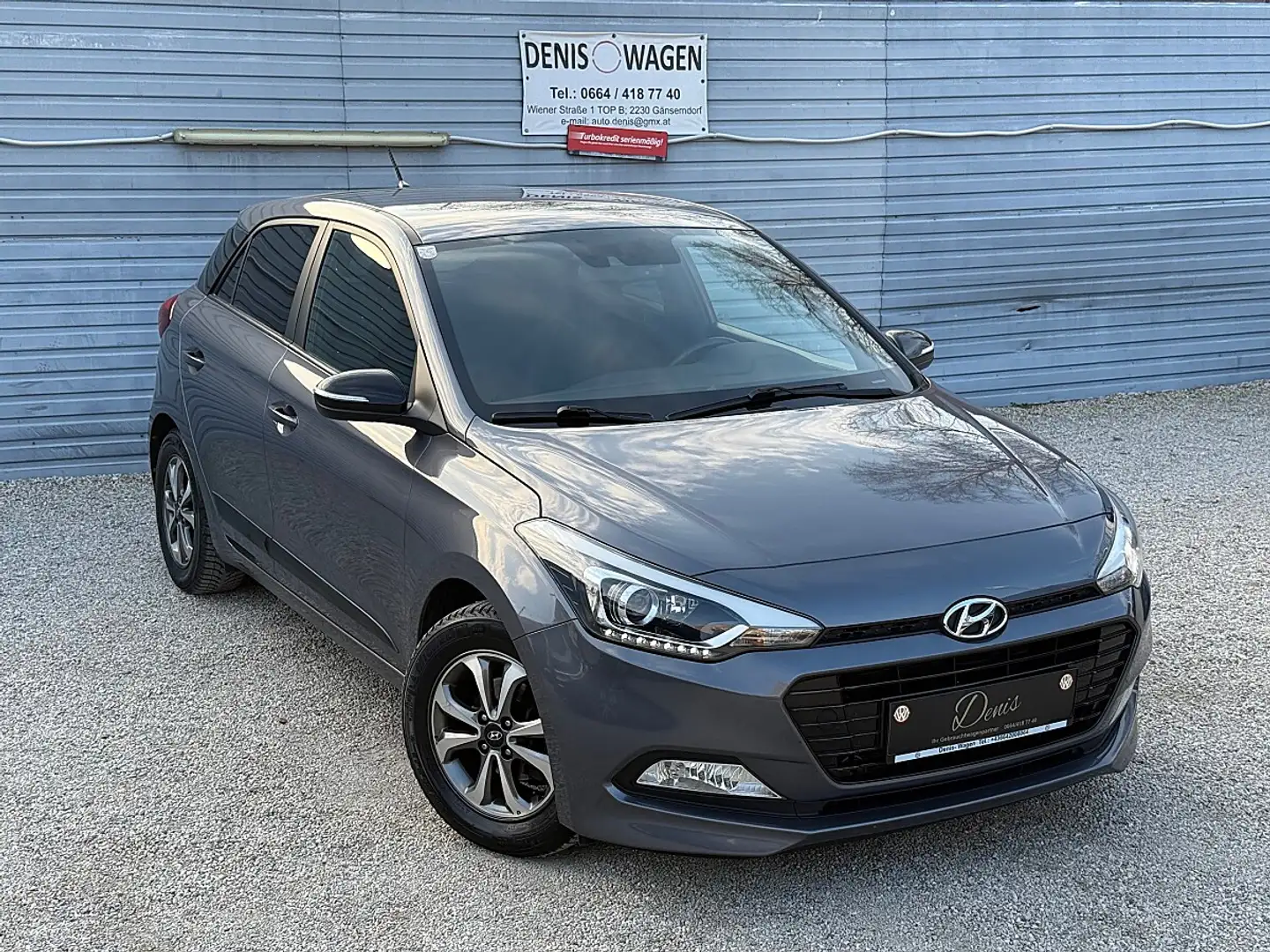 Hyundai i20 1,25 GO! PLUS Grau - 1