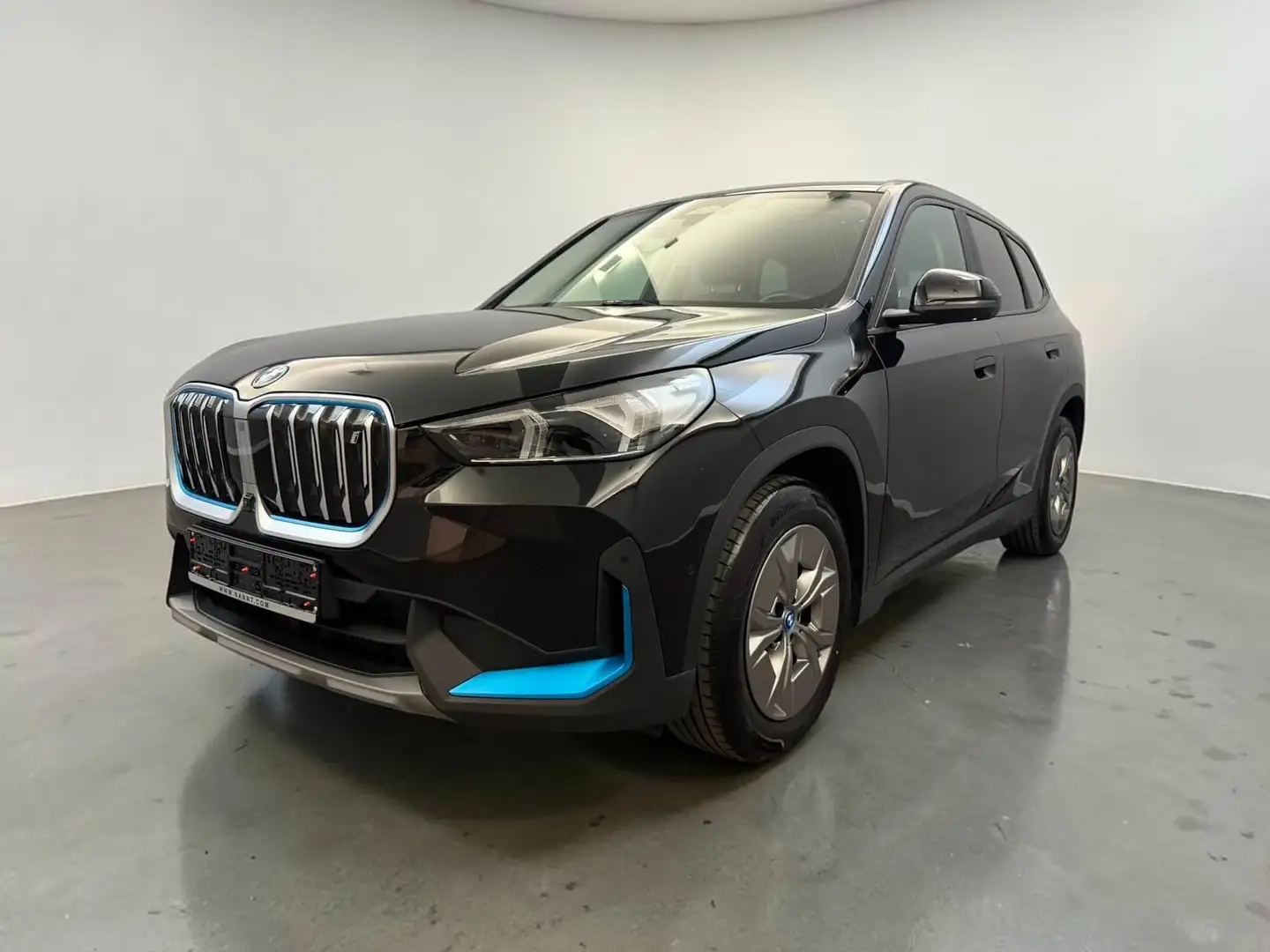 BMW iX1 BMW iX1 xDrive30 | 313 PS | HUD | 360° | AHK |Gara Schwarz - 1