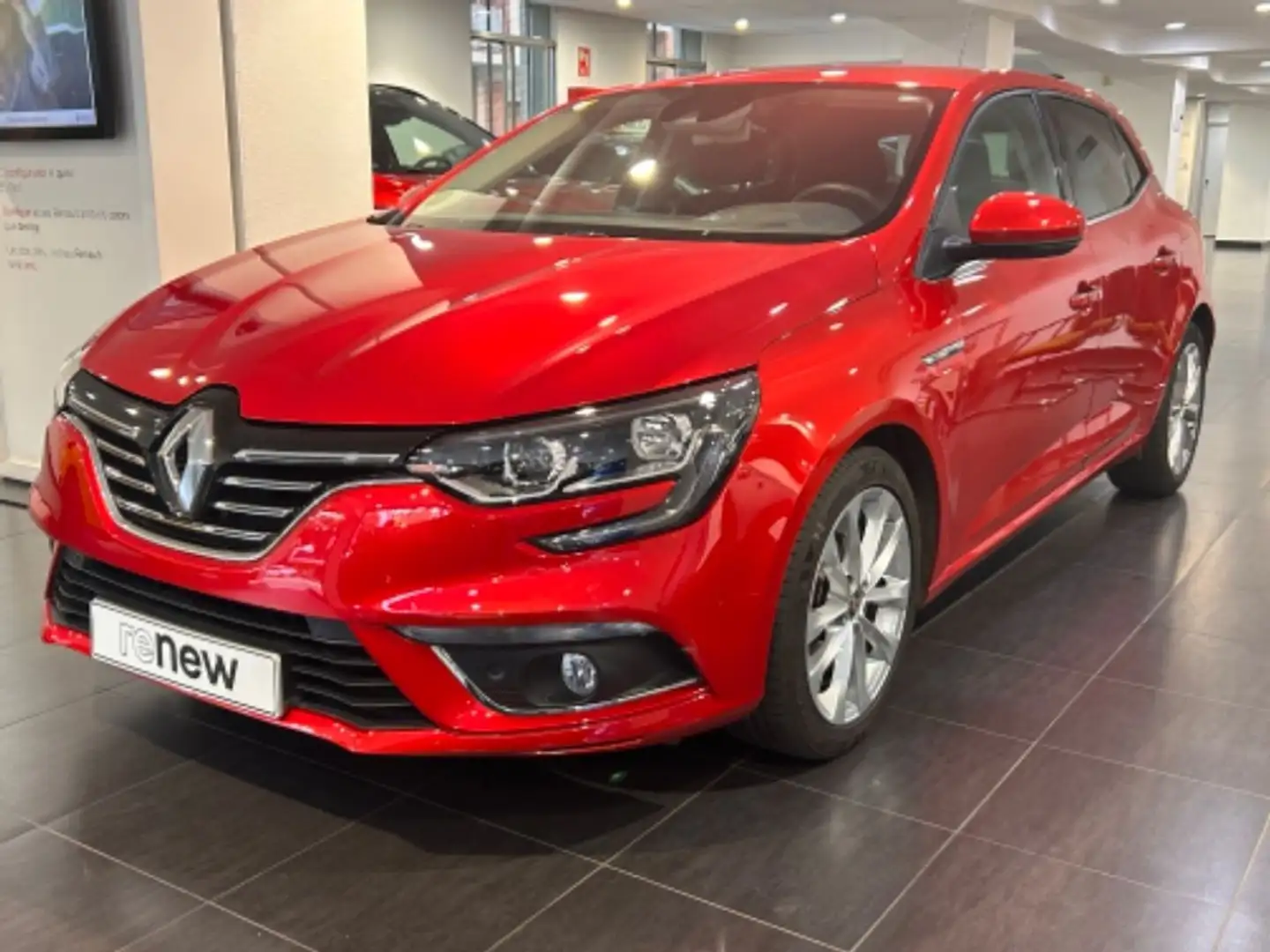 Renault Megane Zen Rouge - 1