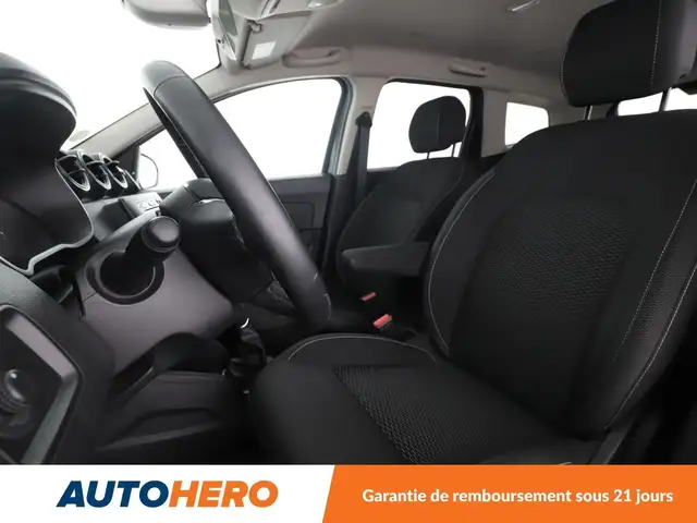 Dacia Duster view 10