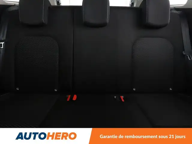 Dacia Duster view 15