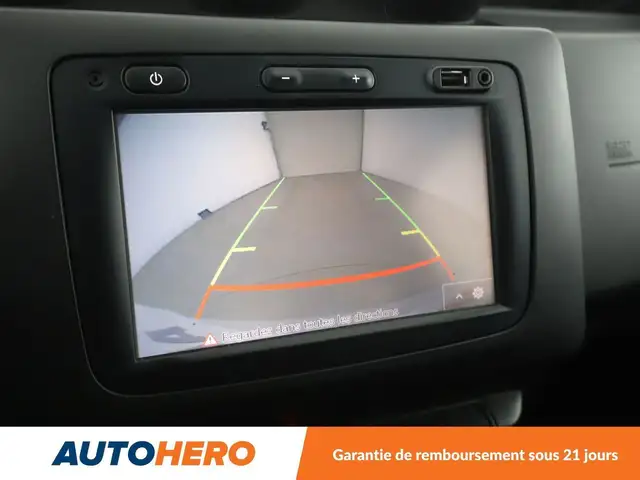 Dacia Duster view 25
