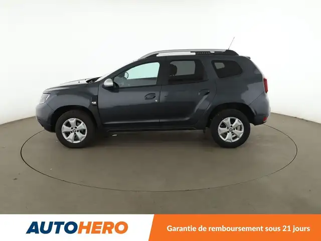 Dacia Duster view 3