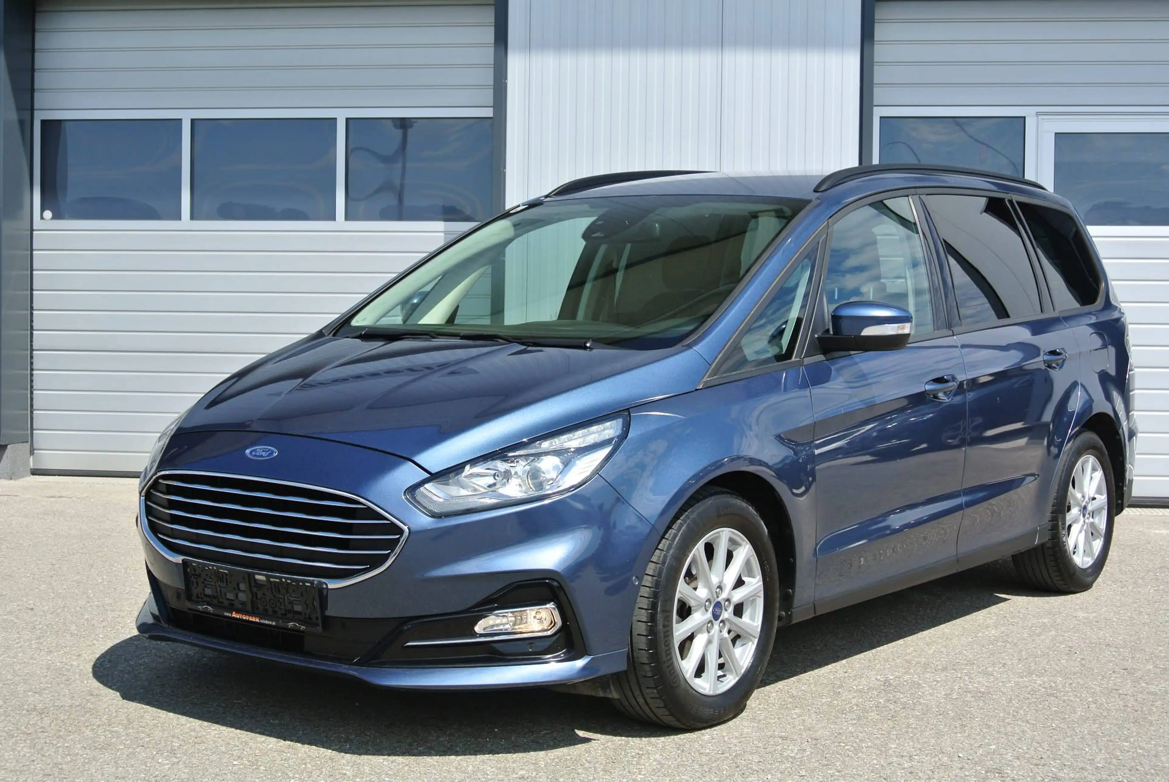 Ford Galaxy 2.0 EcoBlue ** 7-SITZE * NAVI * KAMERA * SHZ * — photo 4