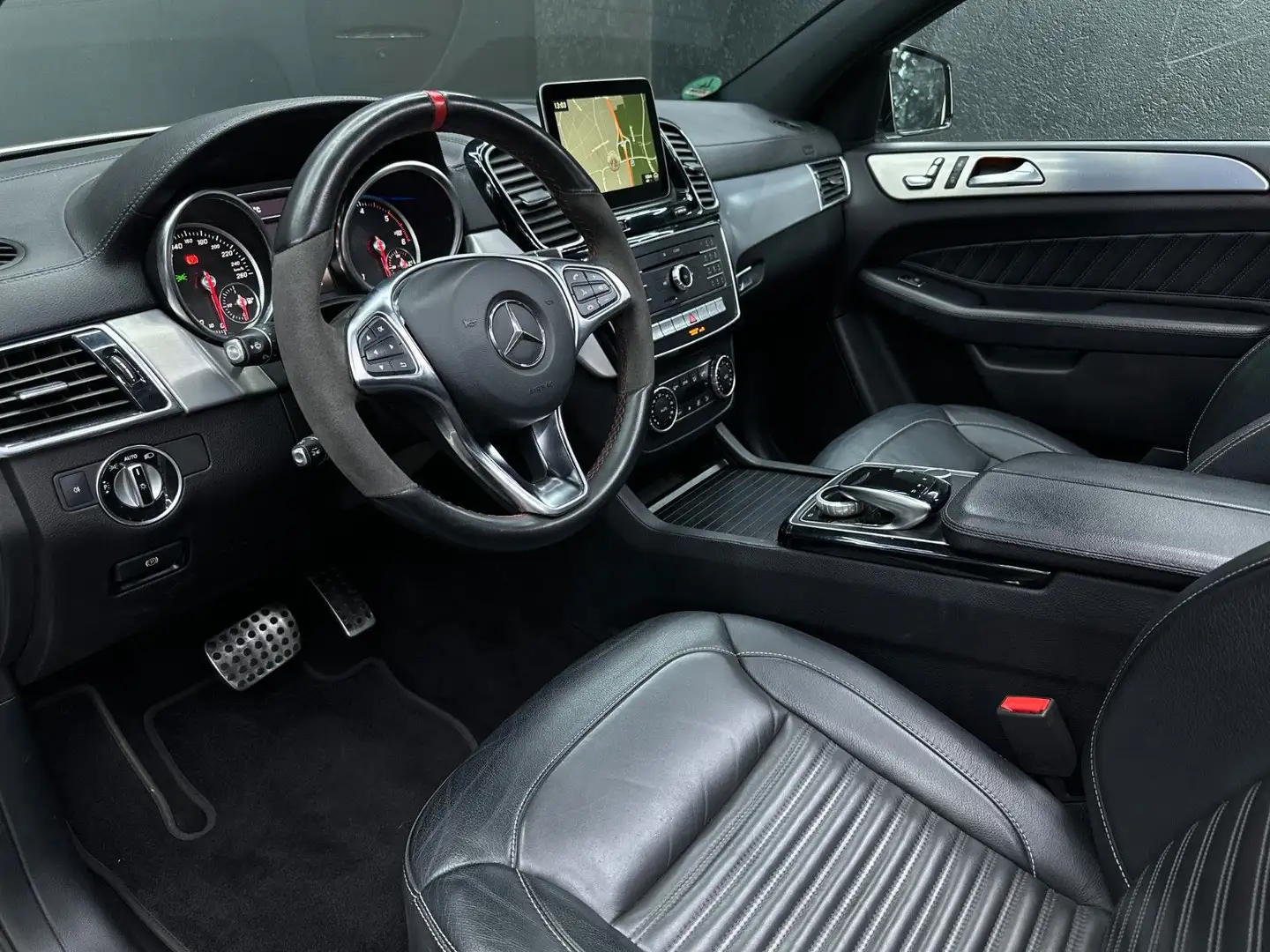 Mercedes-Benz GLE 350 D*COUPE*AMG*2.Hand*PANO*21"*ACC* Wit - 2
