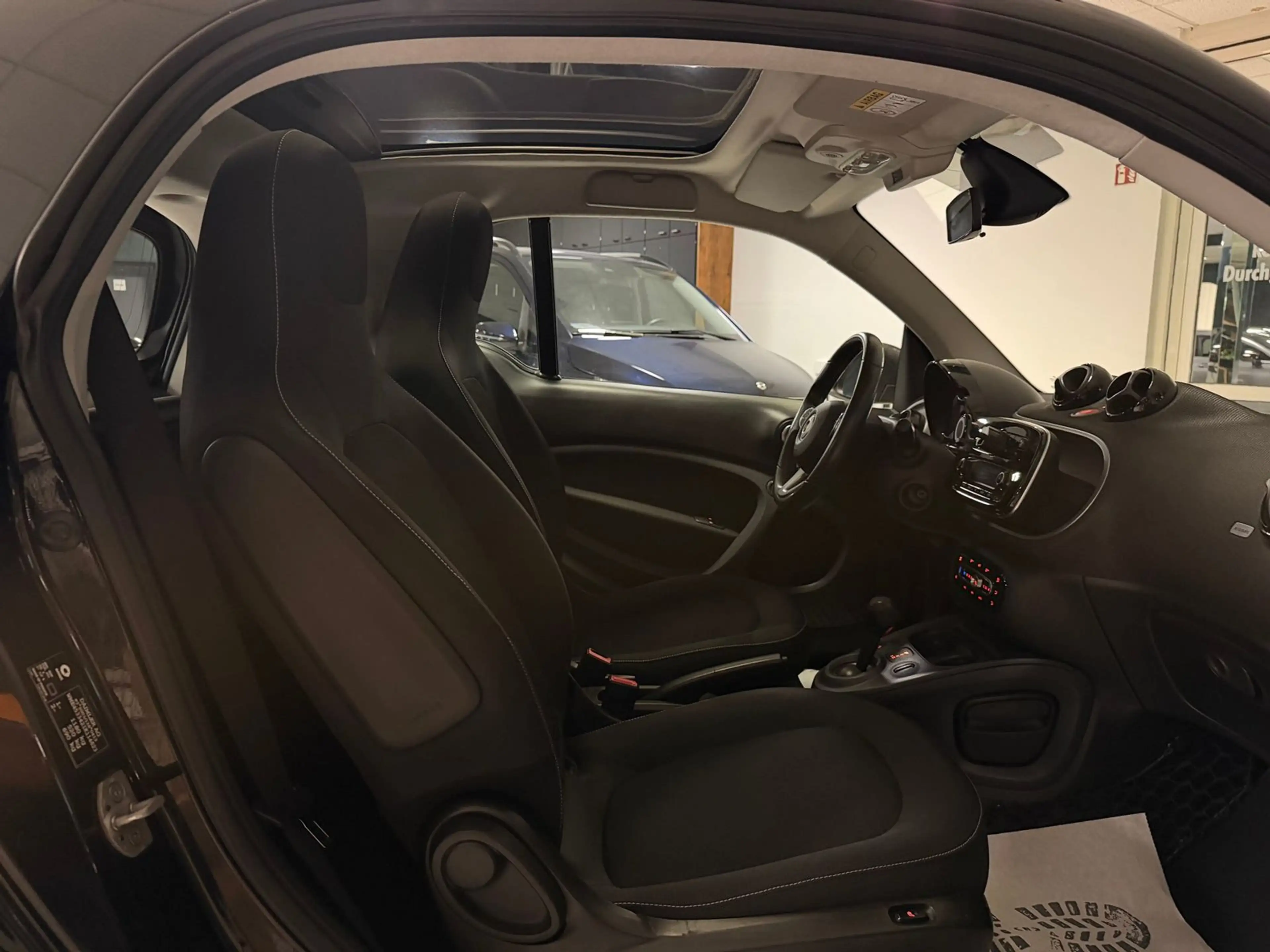 smart forTwo Smart forTwo AUTOMATIK PANO SHZ KLIMA ALU TOP — photo 13