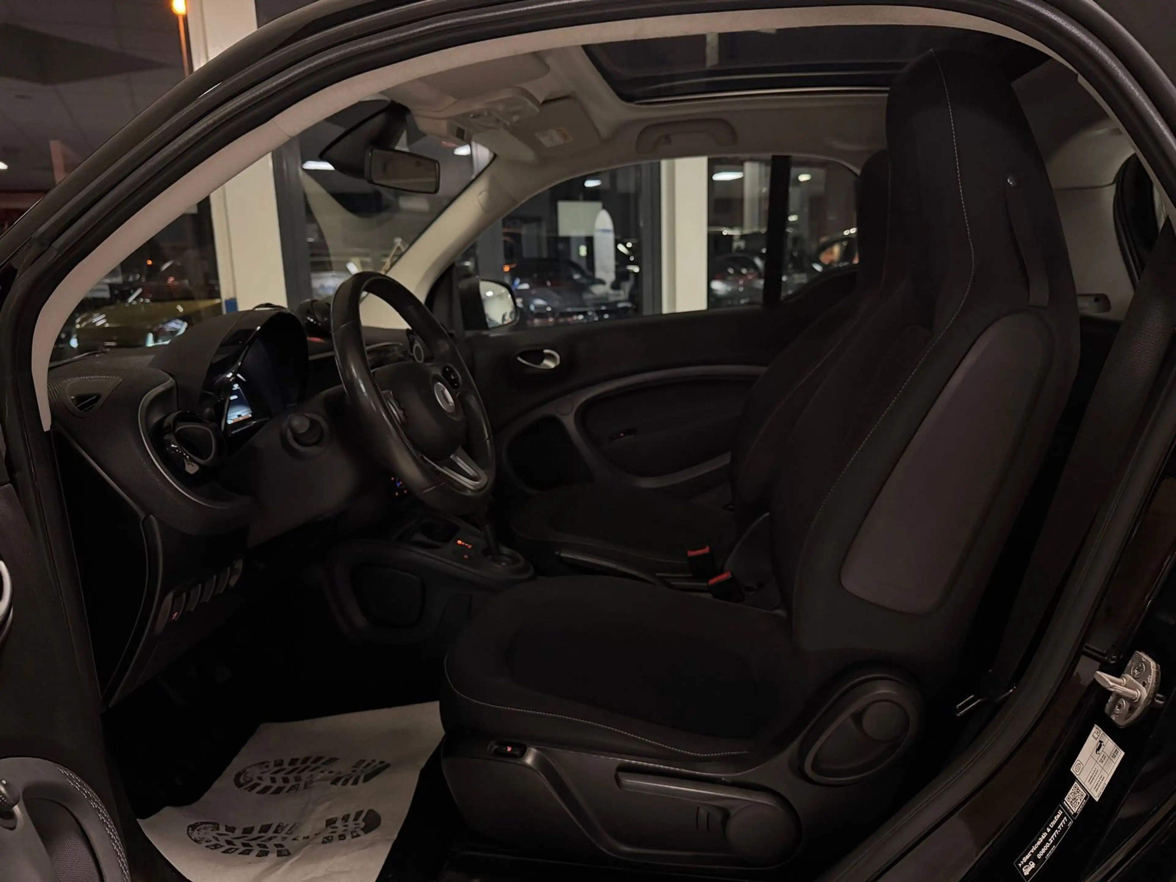 smart forTwo Smart forTwo AUTOMATIK PANO SHZ KLIMA ALU TOP — photo 16