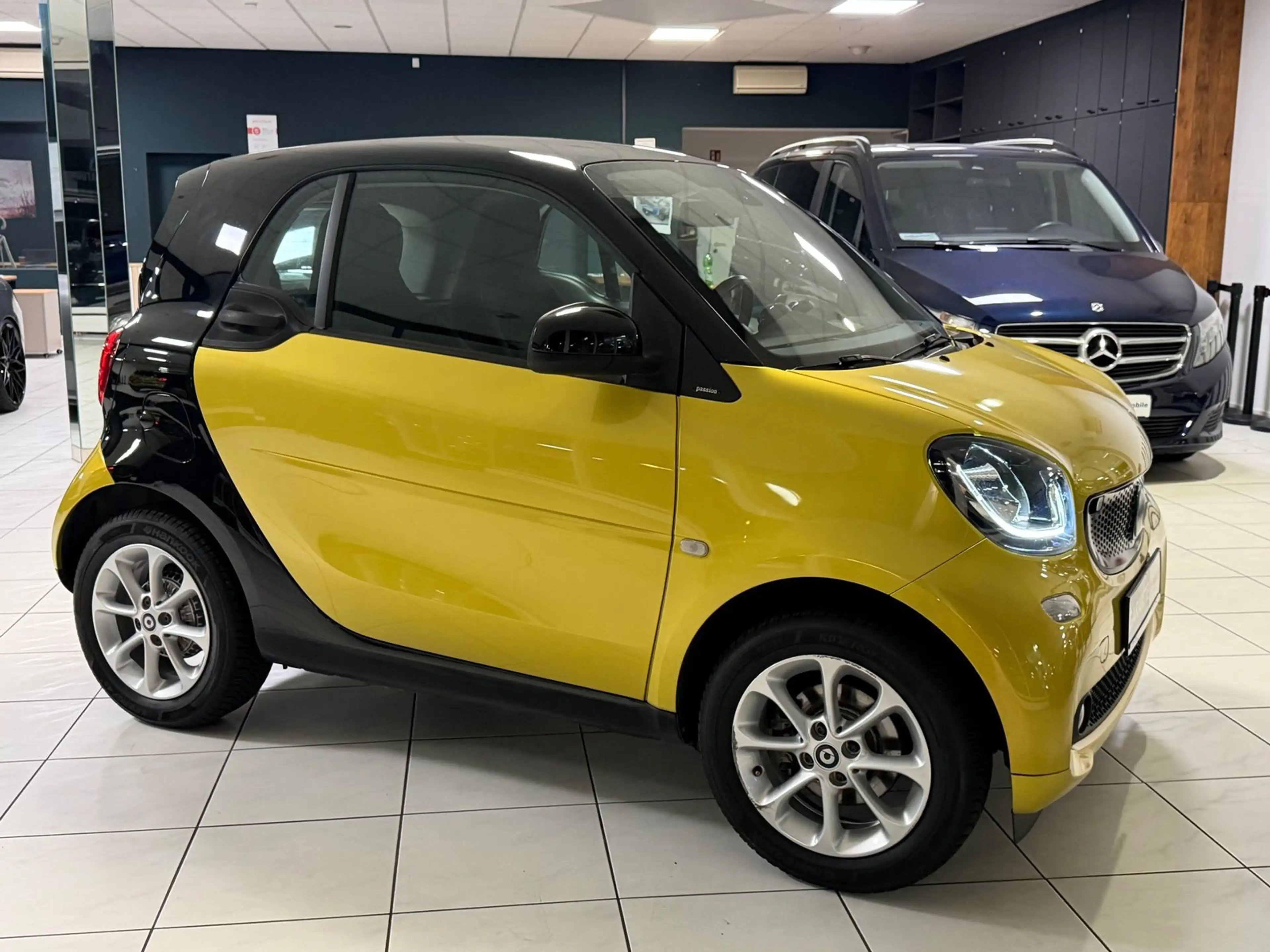 smart forTwo Smart forTwo AUTOMATIK PANO SHZ KLIMA ALU TOP — photo 3