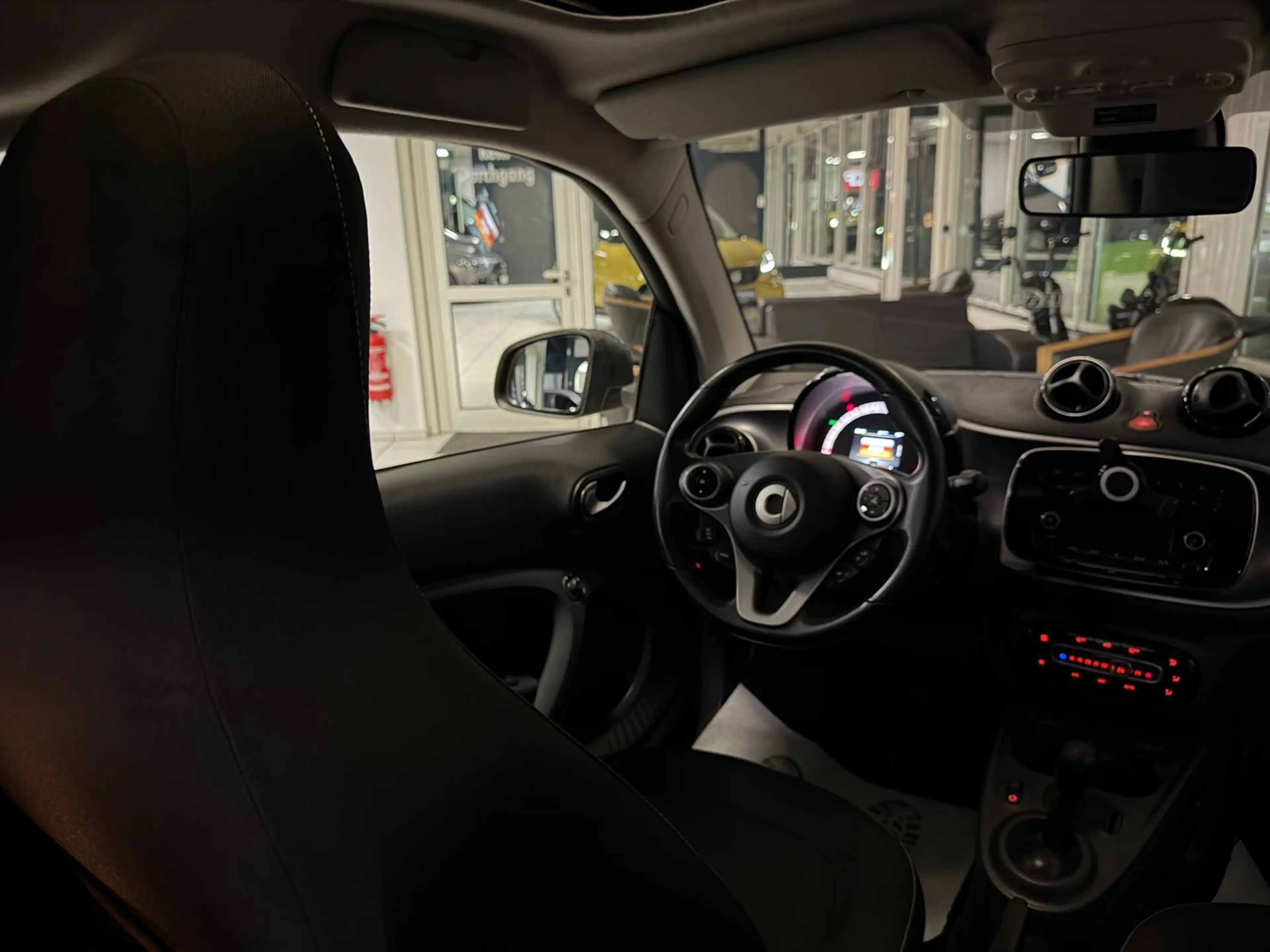 smart forTwo Smart forTwo AUTOMATIK PANO SHZ KLIMA ALU TOP — photo 20