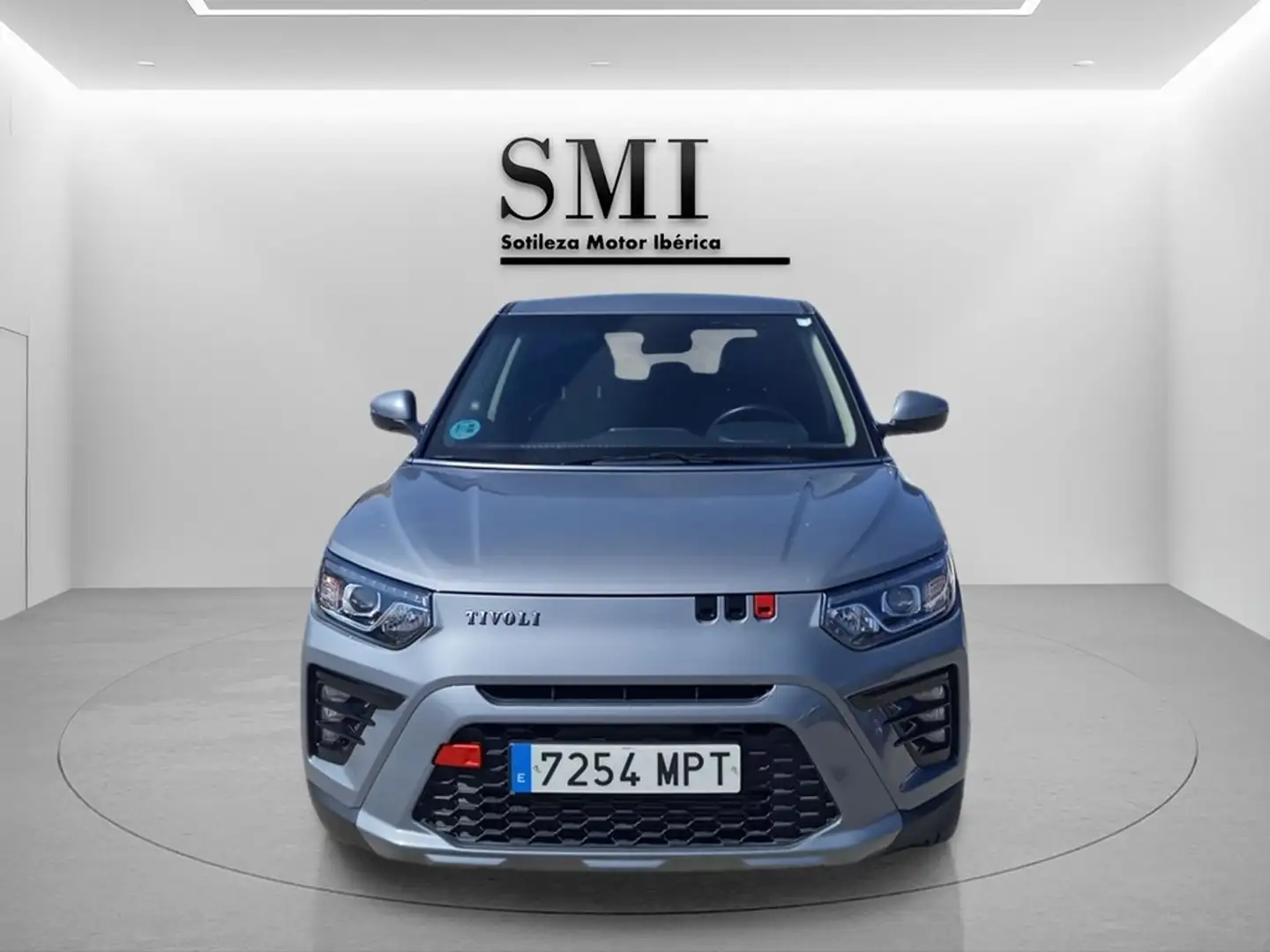 SsangYong Tivoli G15 Line LP 4x2 Gris - 2