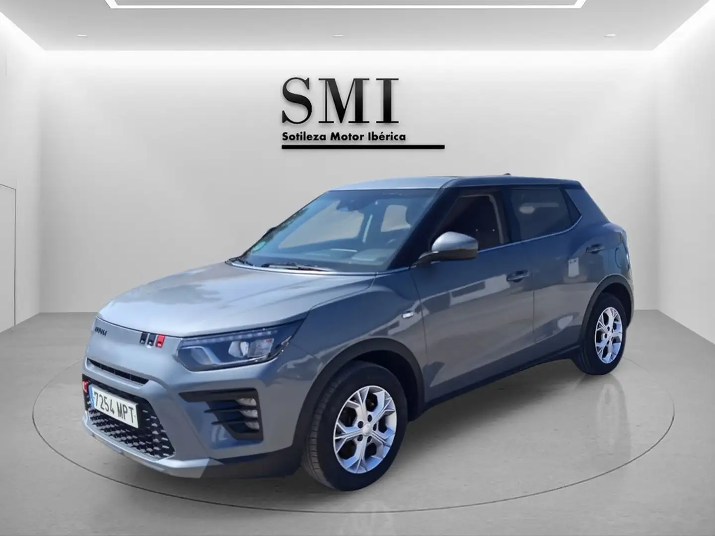 SsangYong Tivoli G15 Line LP 4x2 Gris - 1