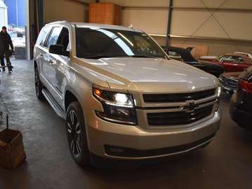 Suburban Premier 6.2L RST