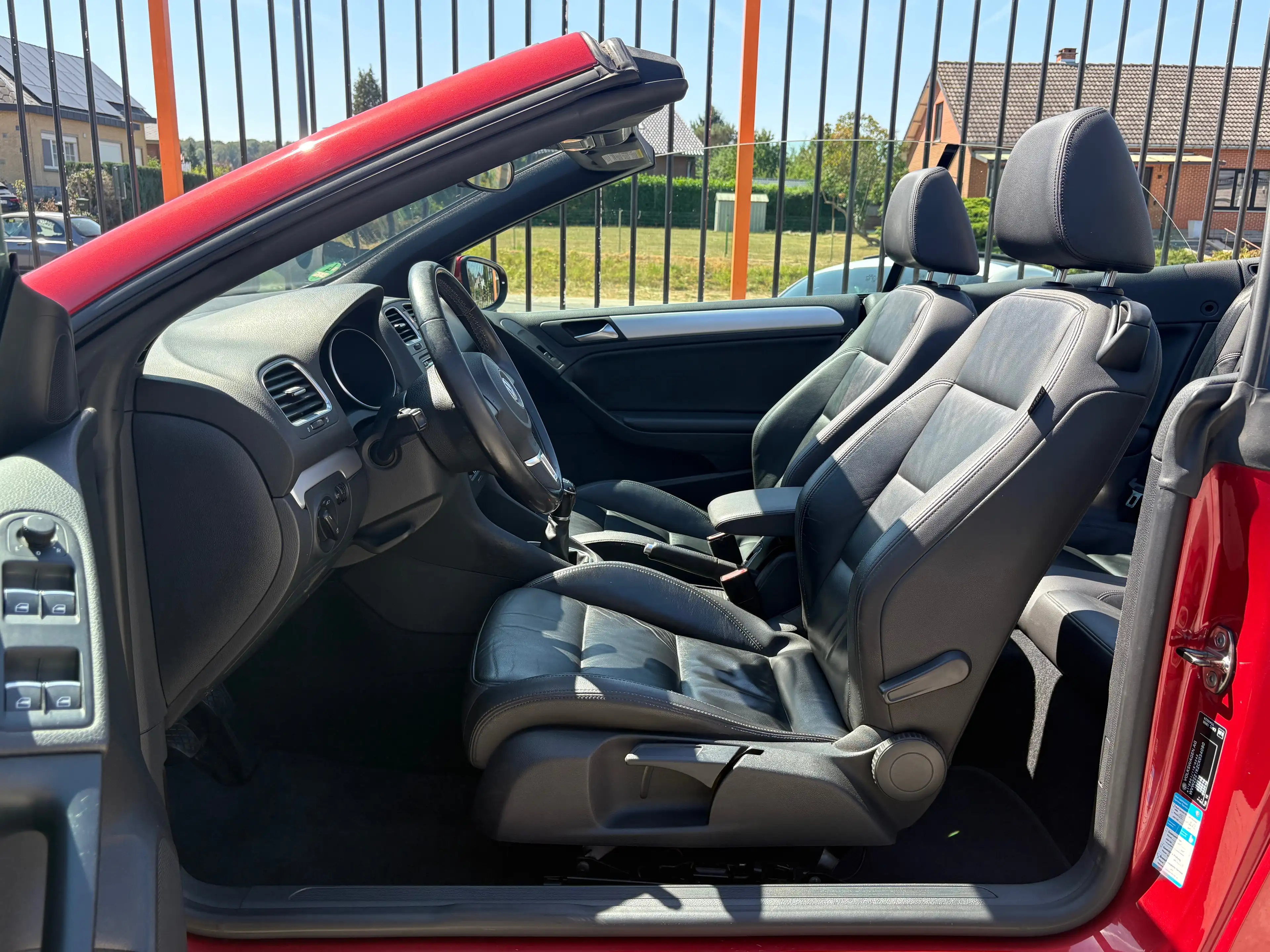 Volkswagen Golf Cabriolet Golf Cabriolet 1.6 CR TDi HIGHLINE PRÊTE À IMMATRICULÉ + CARPASS — photo 12
