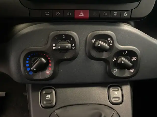 Fiat Panda view 11