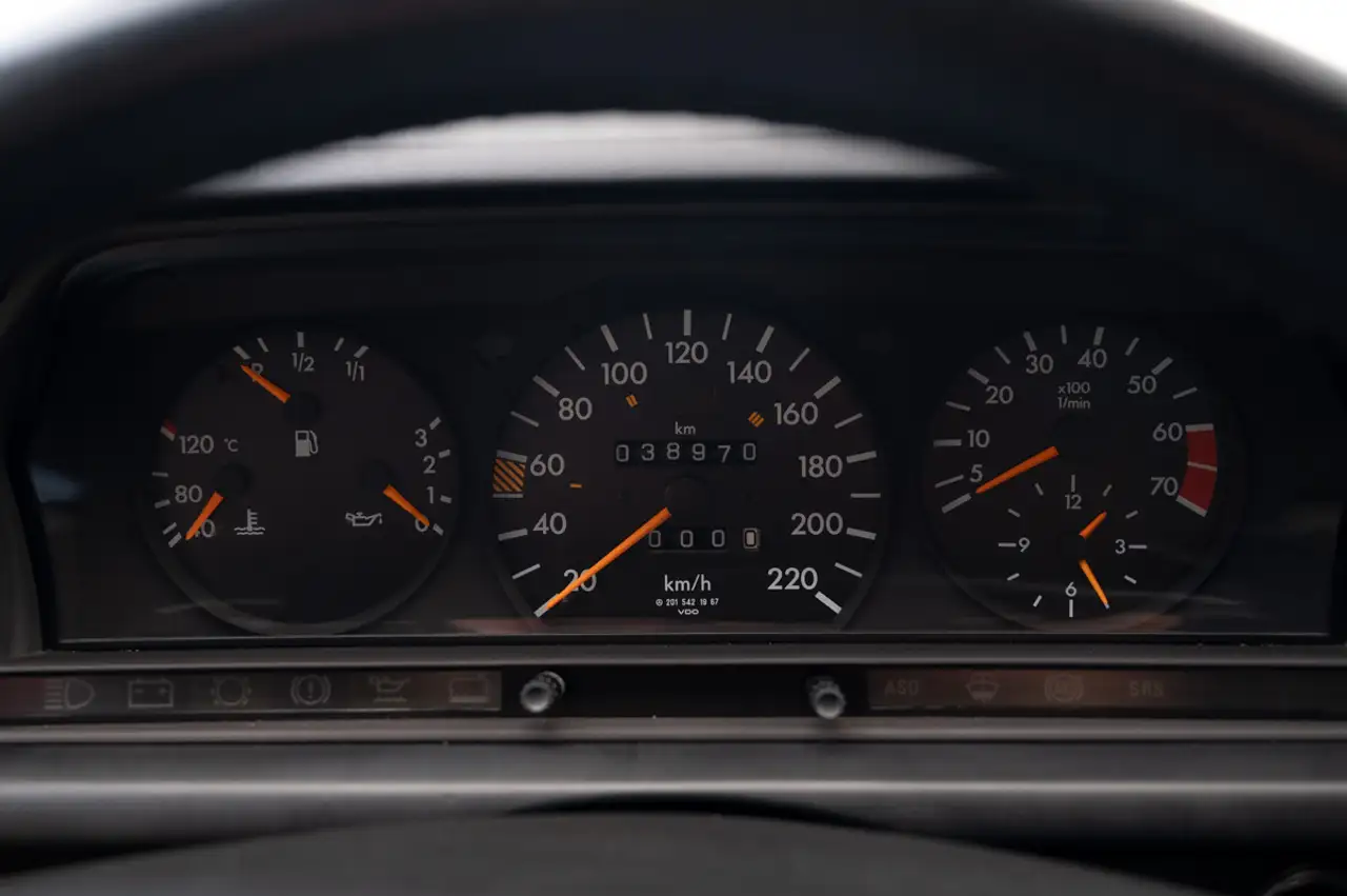 Mercedes-Benz 190 E 1.8 W201, foto 8
