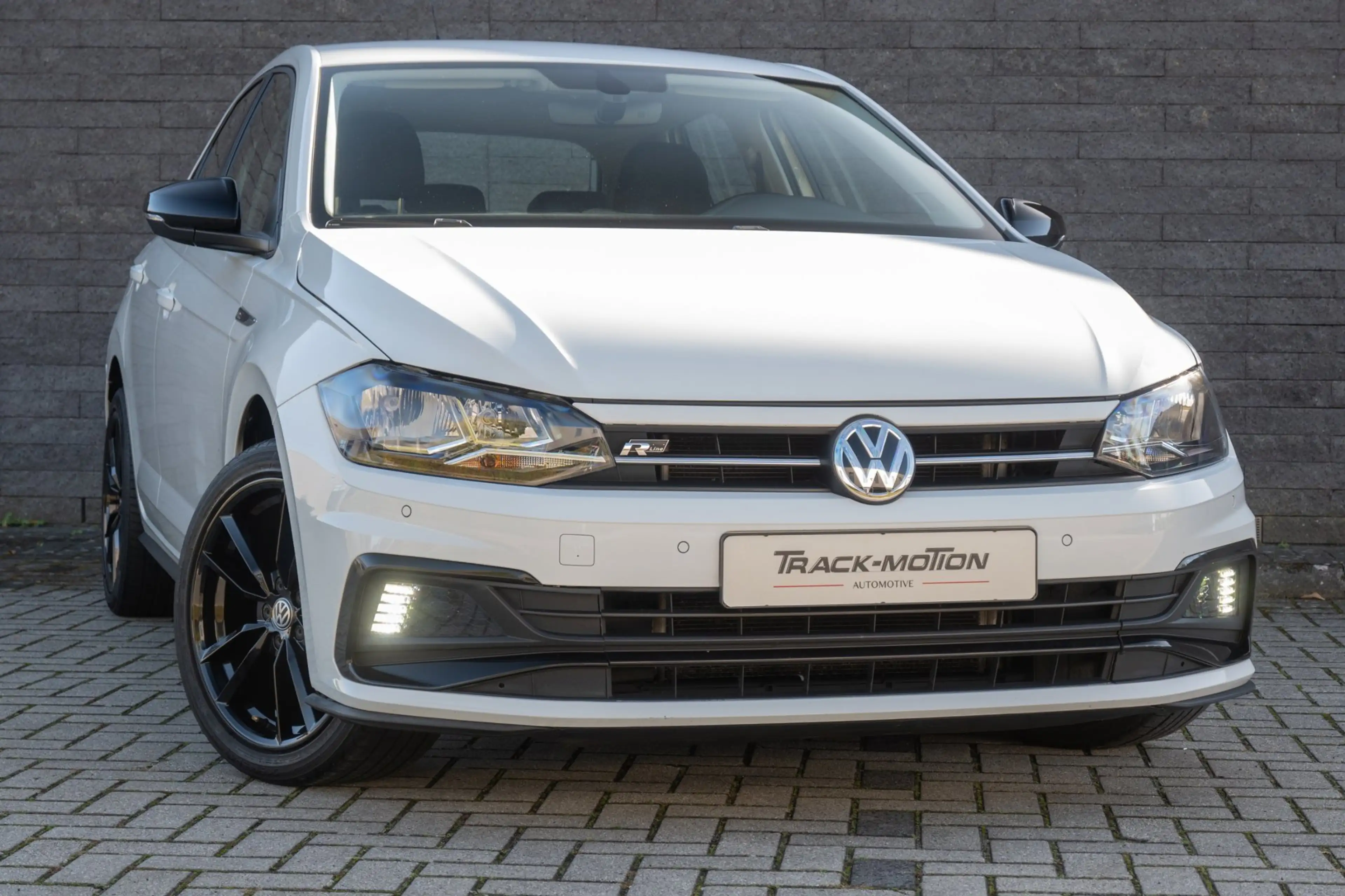 Volkswagen Polo 1.0 TSI Beats — photo 8