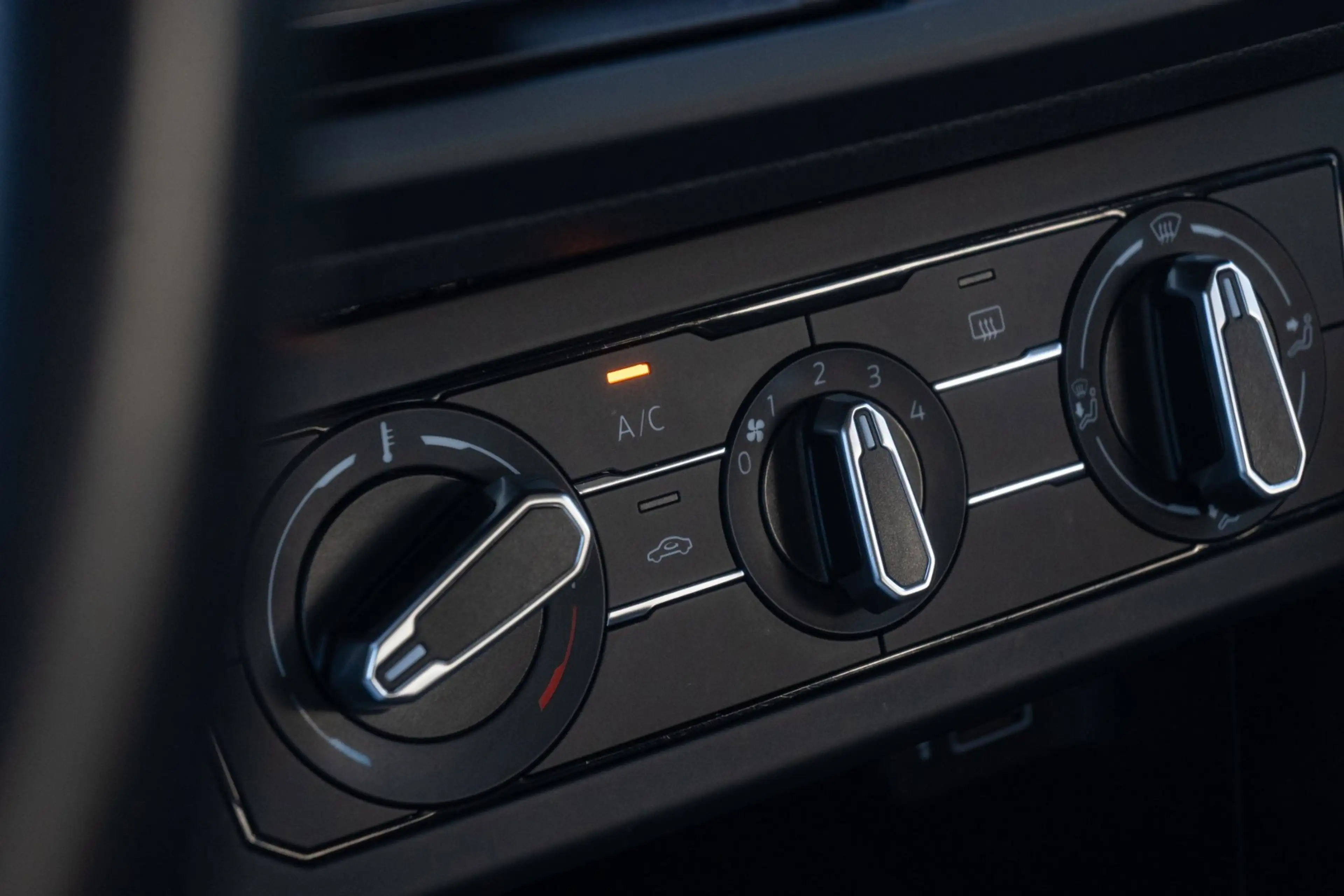 Volkswagen Polo 1.0 TSI Beats — photo 31