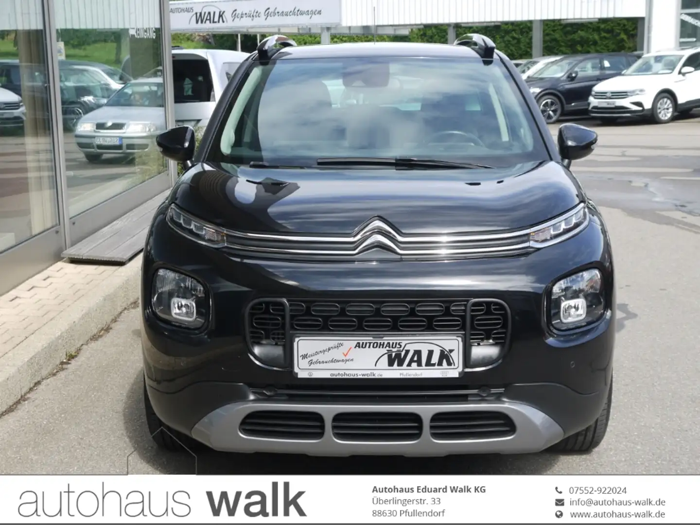Citroen C3 Aircross PureTech 110 Shine AHK NAVI RFK Schwarz - 1