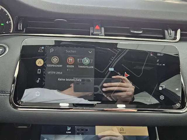 Land Rover Range Rover Evoque view 22