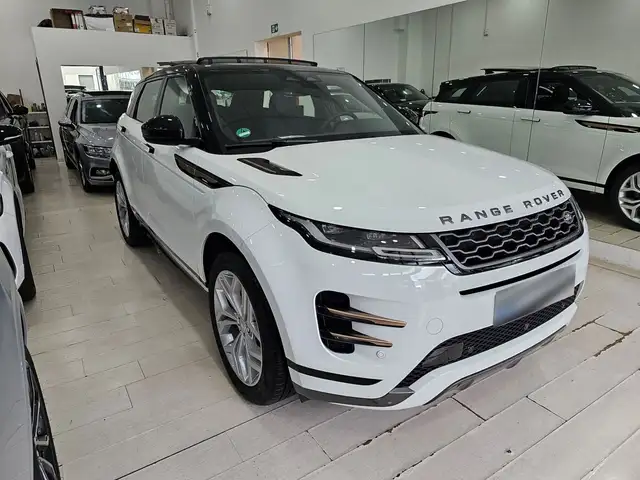 Land Rover Range Rover Evoque view 3