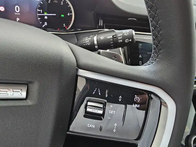Land Rover Range Rover Evoque view 21