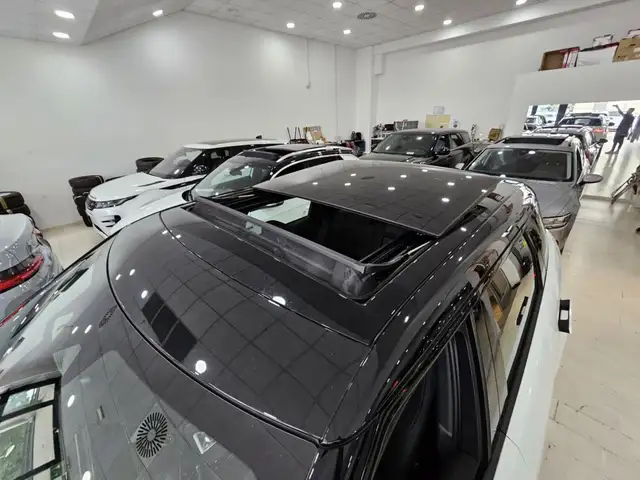 Land Rover Range Rover Evoque view 27