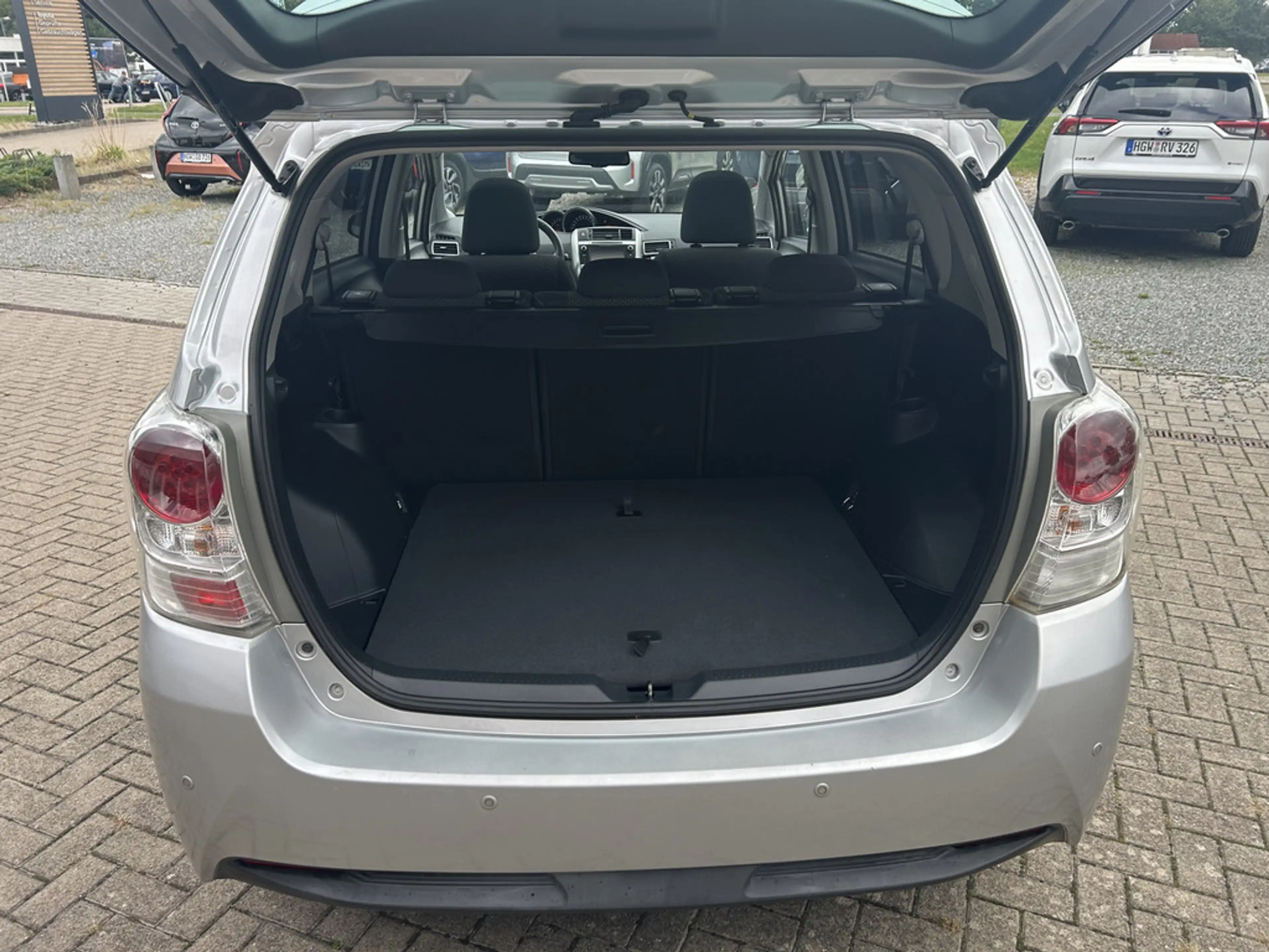 Toyota Verso 1.8 Life KLIMA PDC SHZ KAMERA PANO — photo 11