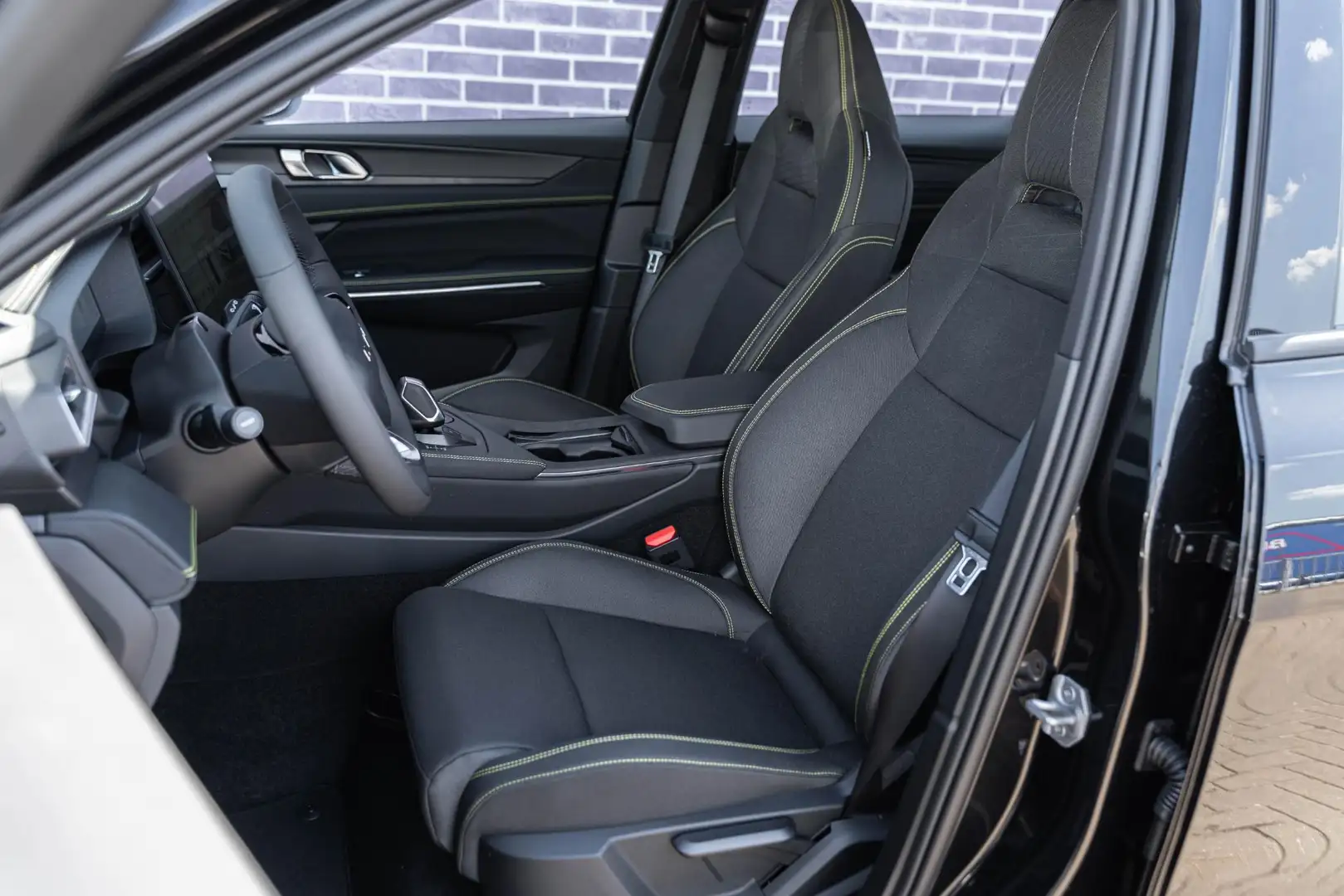 Lynk & Co 01 1.5 Core PHEV | Model 2025 | Adaptieve Cruise Cont Zwart - 2