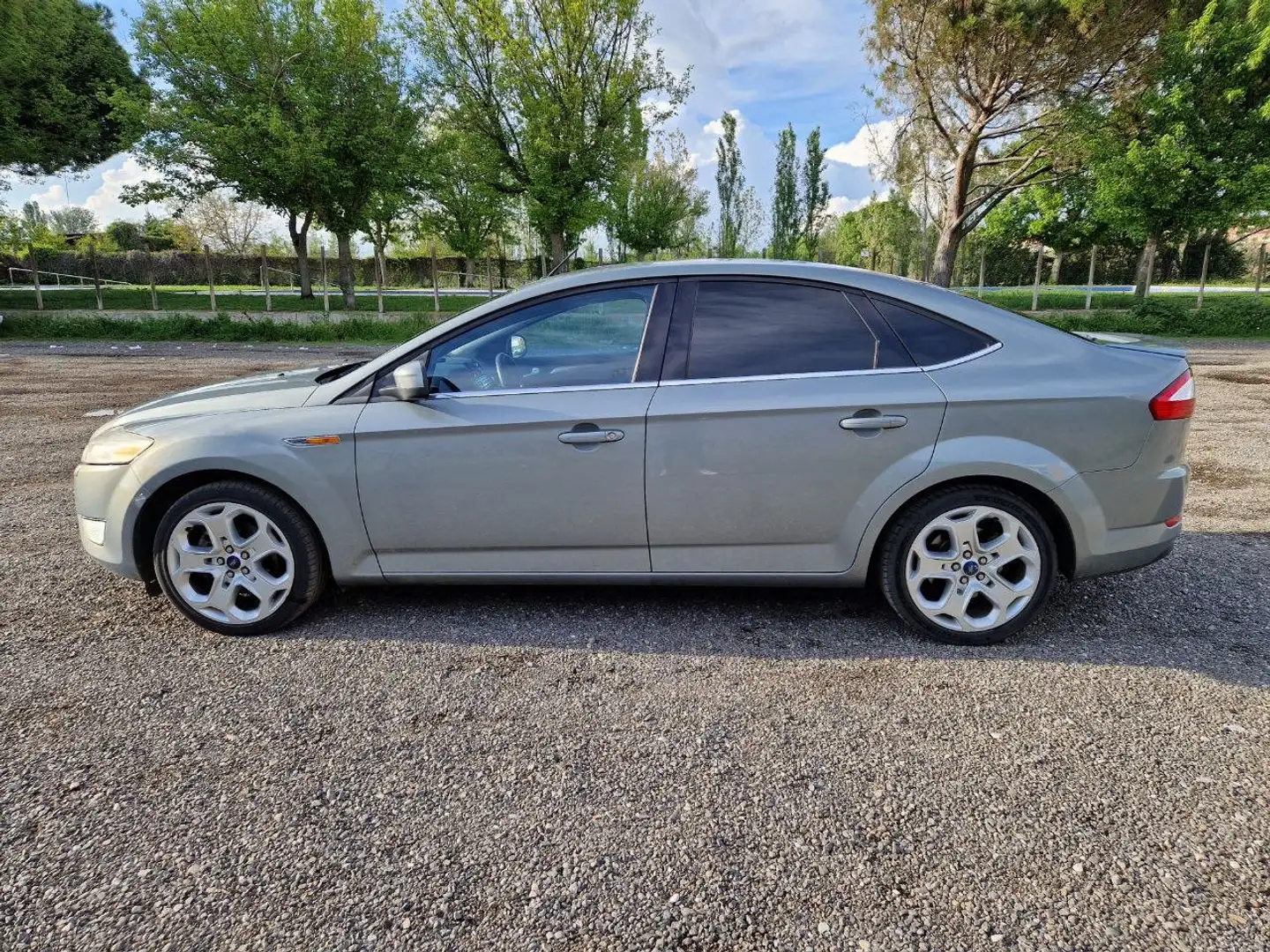Ford Mondeo Mondeo 2.0TDCi Titanium X Titanium X Gris - 1