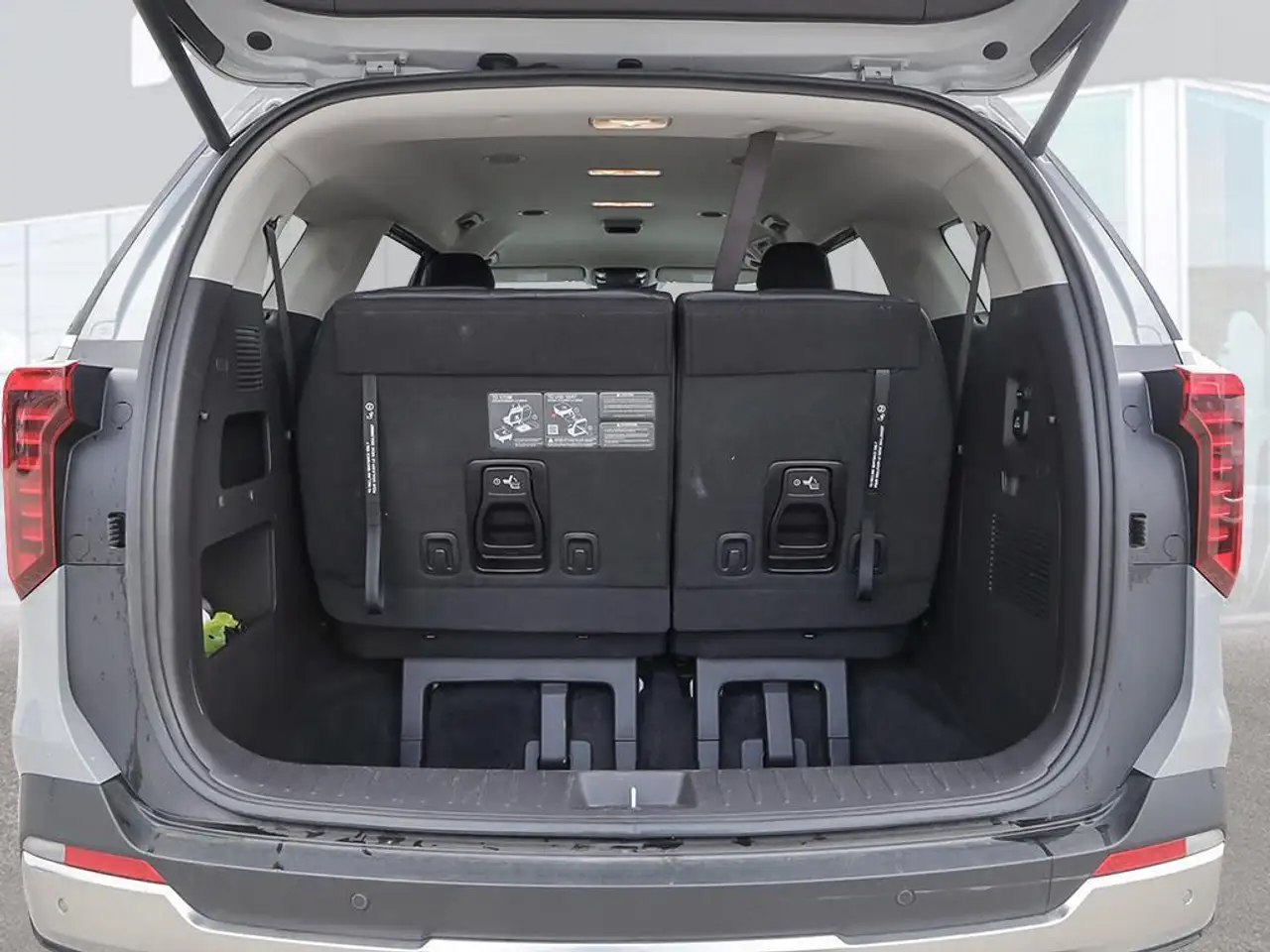 Kia Carnival снимка Kia Carnival