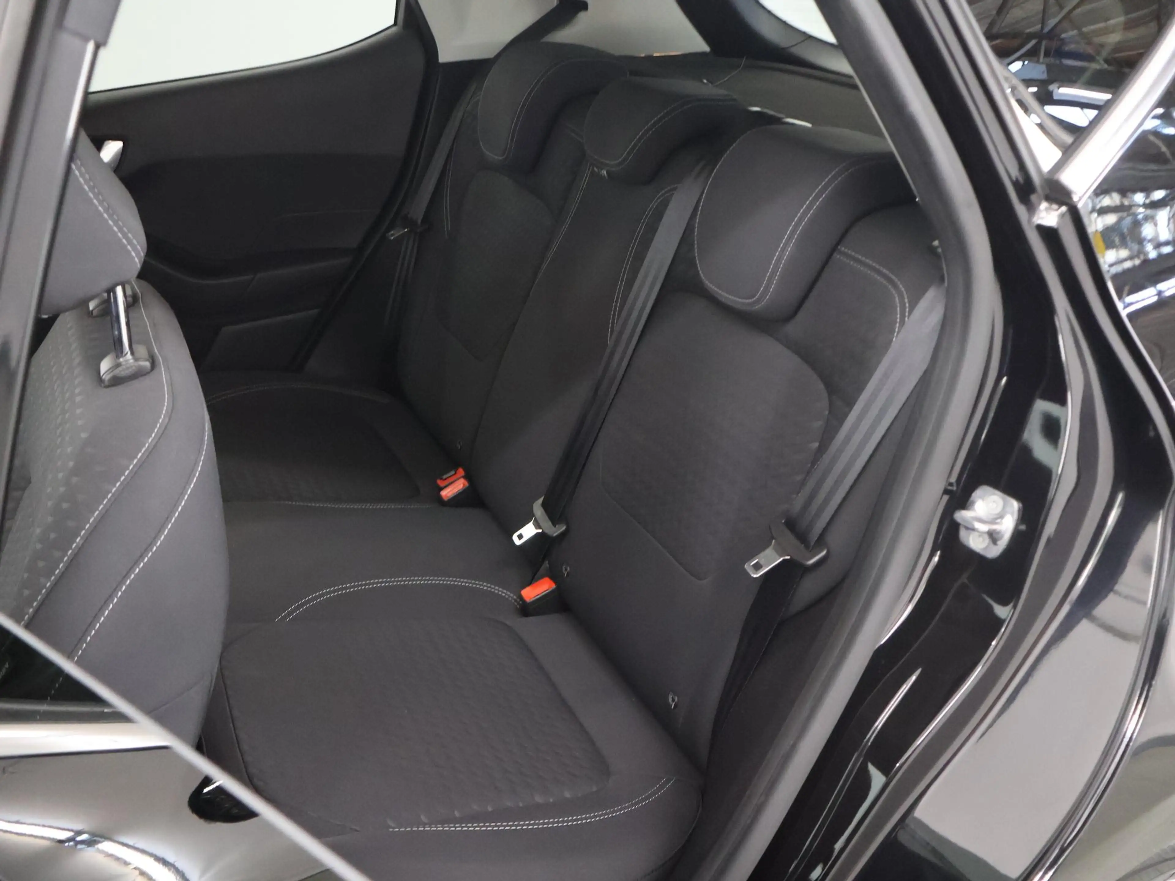 Ford Fiesta 1.0 EcoBoost Hybrid ST-Line X | Winterpakket | Cru — photo 11