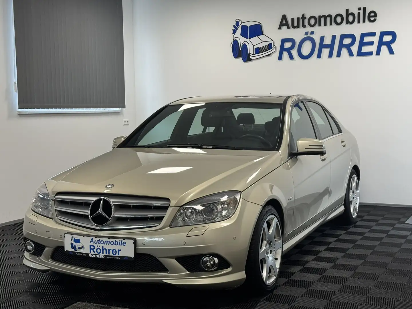 Mercedes-Benz C 180 Kompressor AMG-Sportpaket 2.Hand Bi-Xenon Beige - 1
