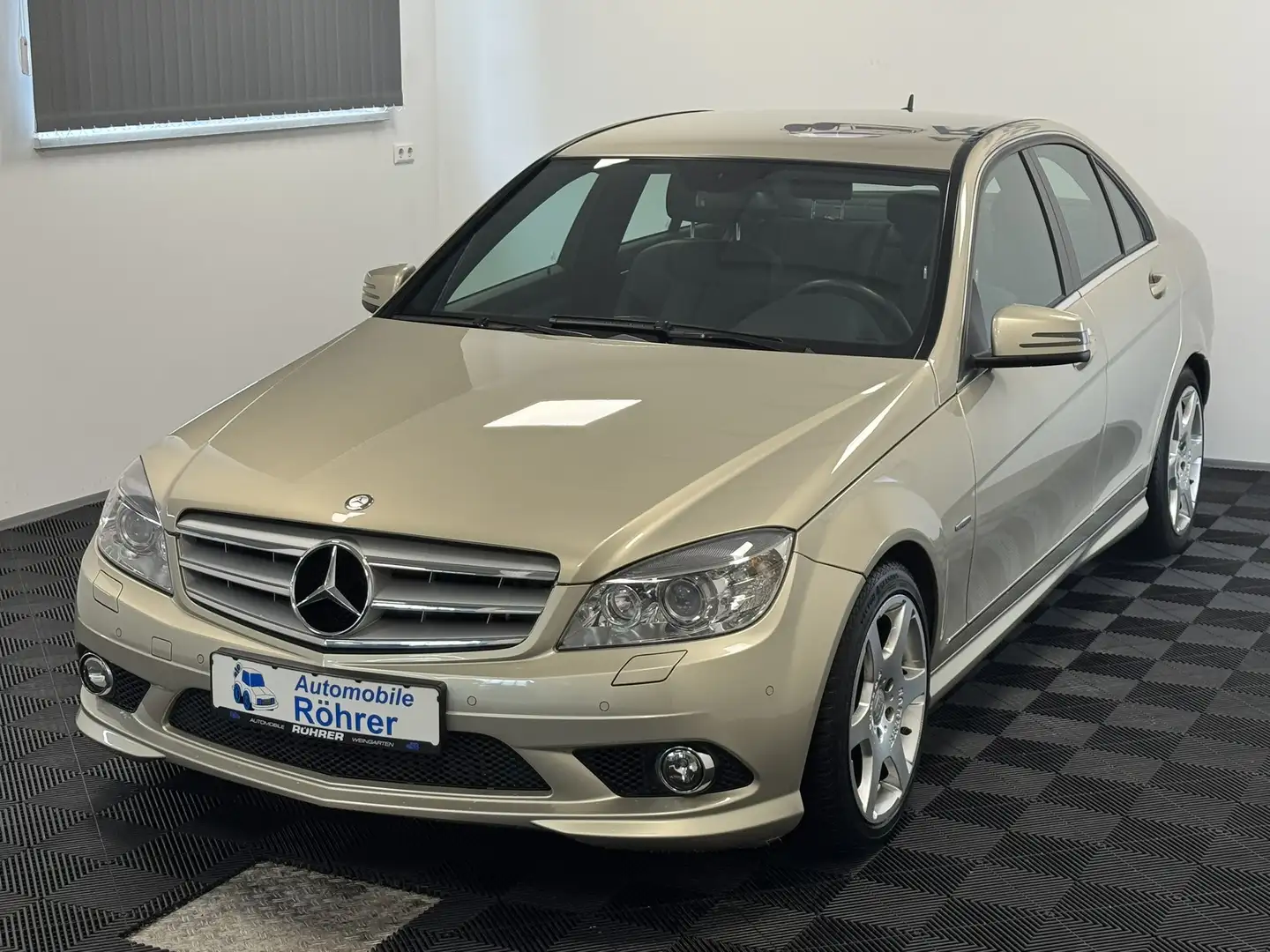 Mercedes-Benz C 180 Kompressor AMG-Sportpaket 2.Hand Bi-Xenon Beige - 2