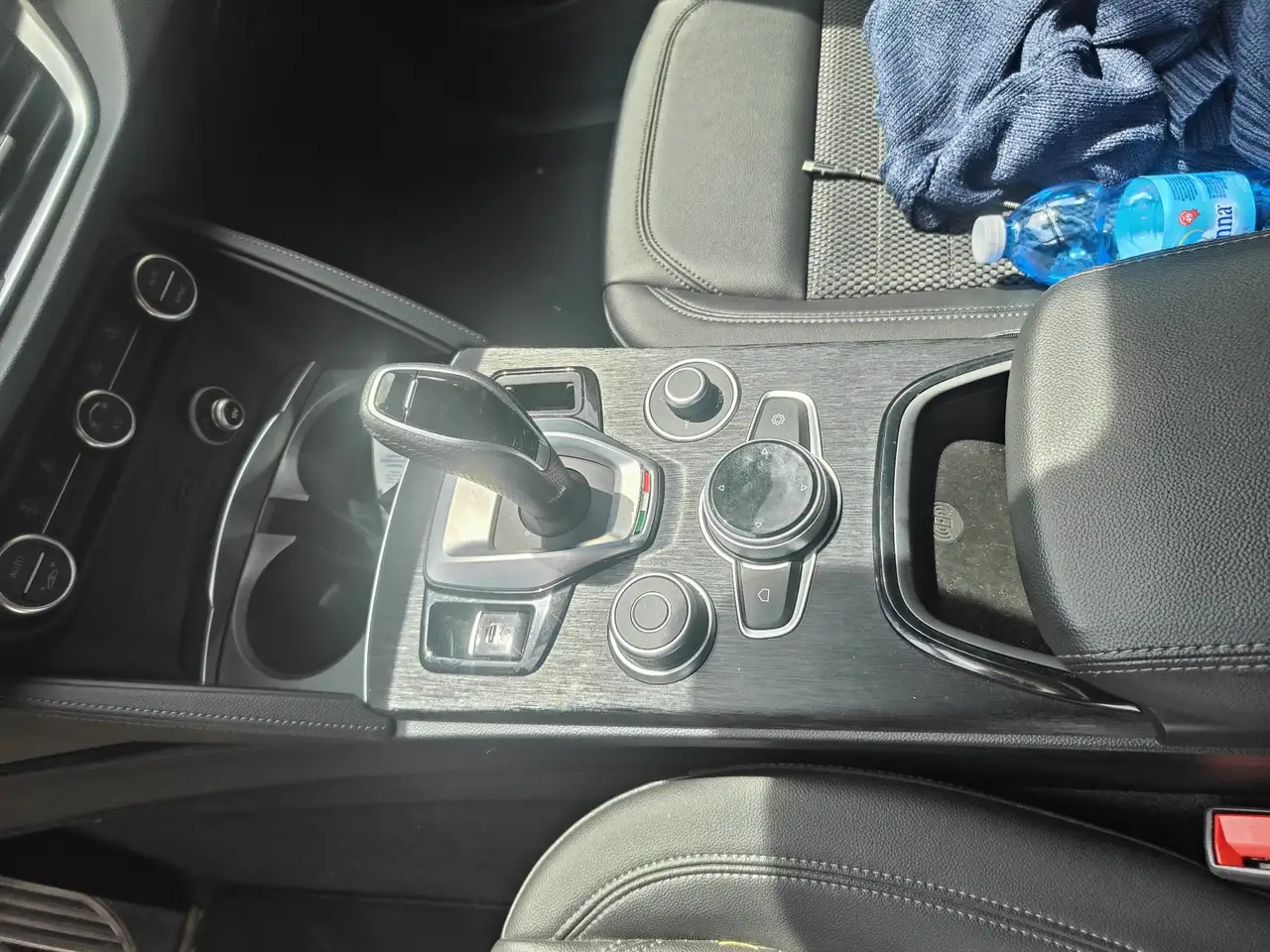 Alfa Romeo Stelvio 2023