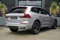 Volvo XC60 2.0 T8 FACELIFT Plug-in hybrid AWD Plus Dark 455pk Silber - thumbnail 2