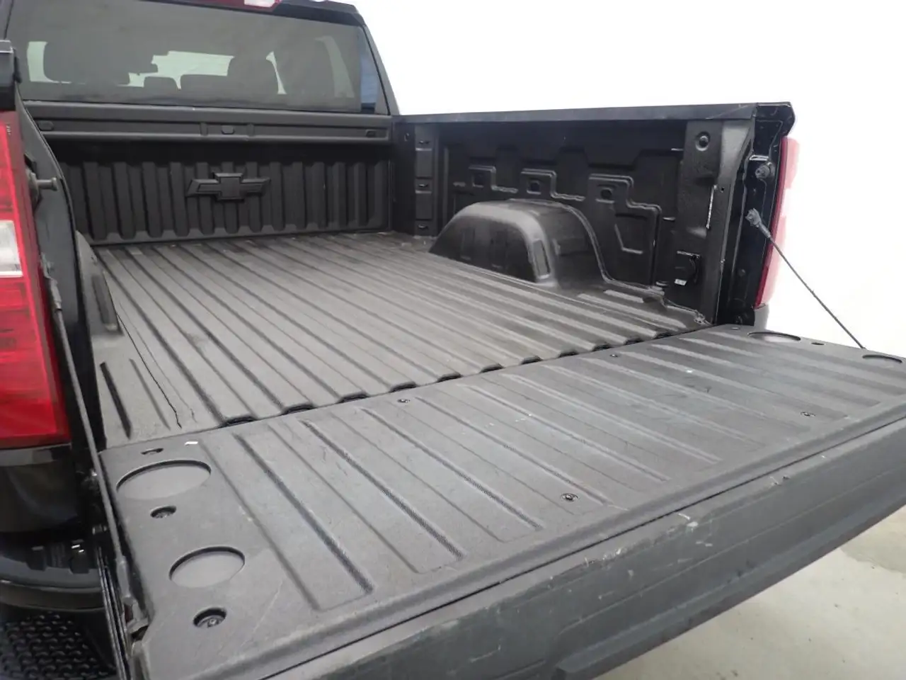 Chevrolet Silverado 1500 снимка Chevrolet Silverado 1500
