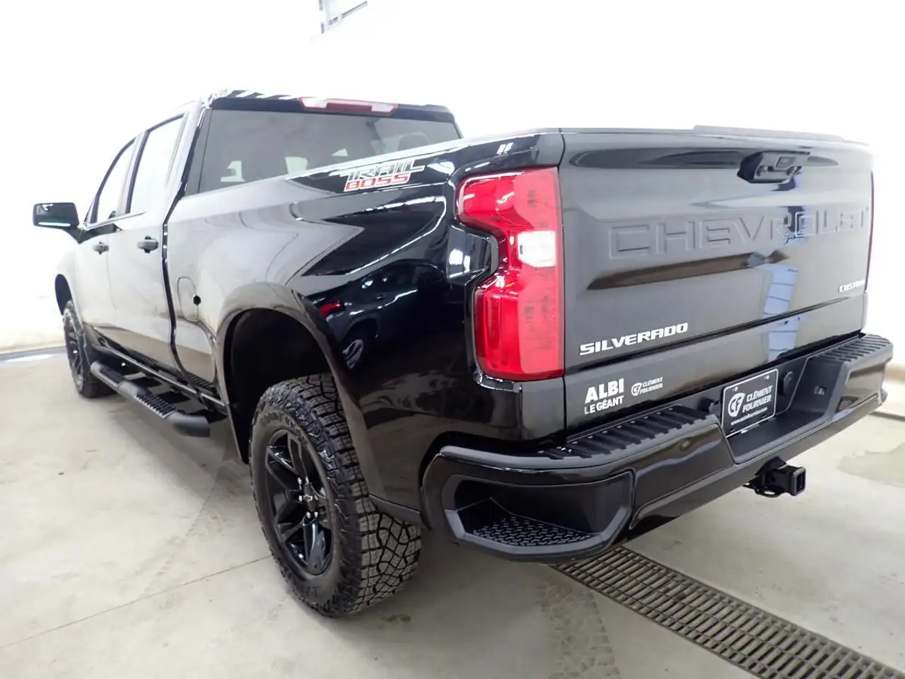 Chevrolet Silverado 1500 снимка Chevrolet Silverado 1500