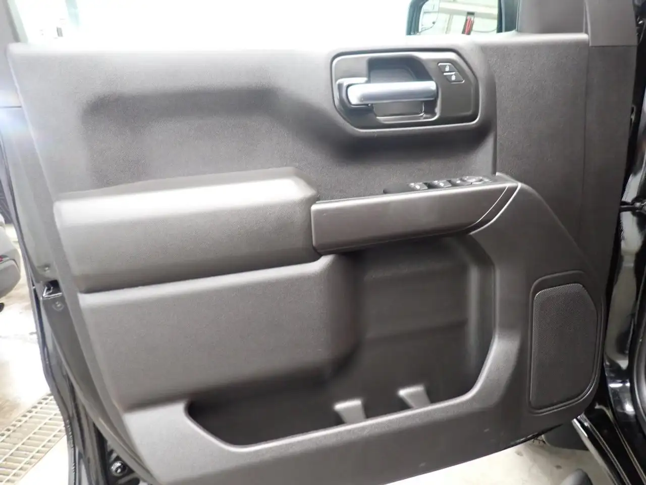 Chevrolet Silverado 1500 снимка Chevrolet Silverado 1500