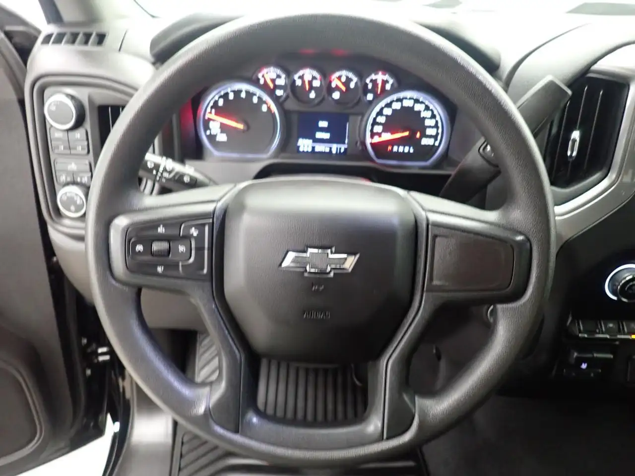 Chevrolet Silverado 1500 снимка Chevrolet Silverado 1500