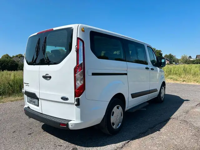 Ford Transit view 5