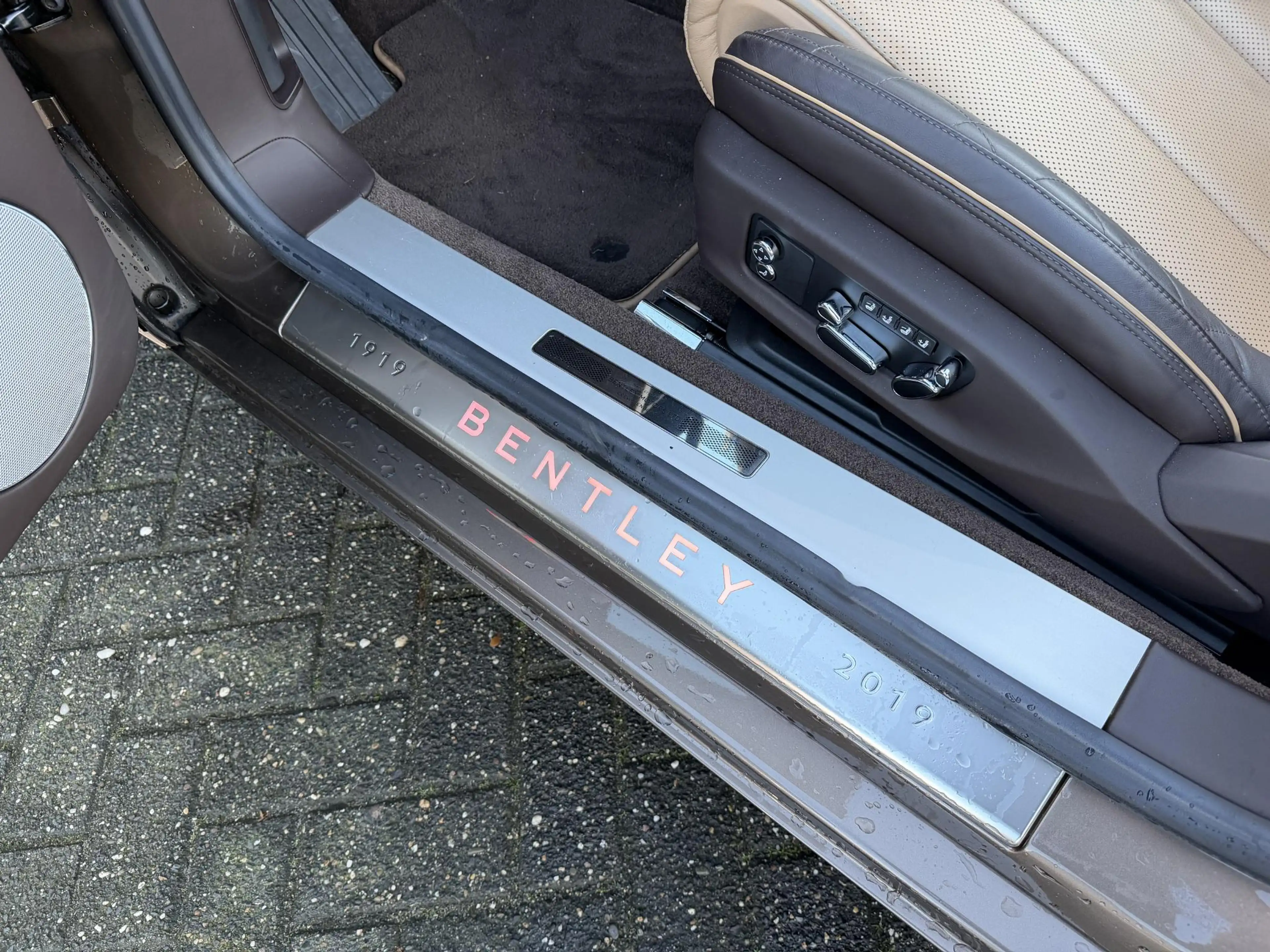 Bentley Continental GTC 6.0 W12 | 360* Camera | Massage | Head-Up | Nightv — photo 15