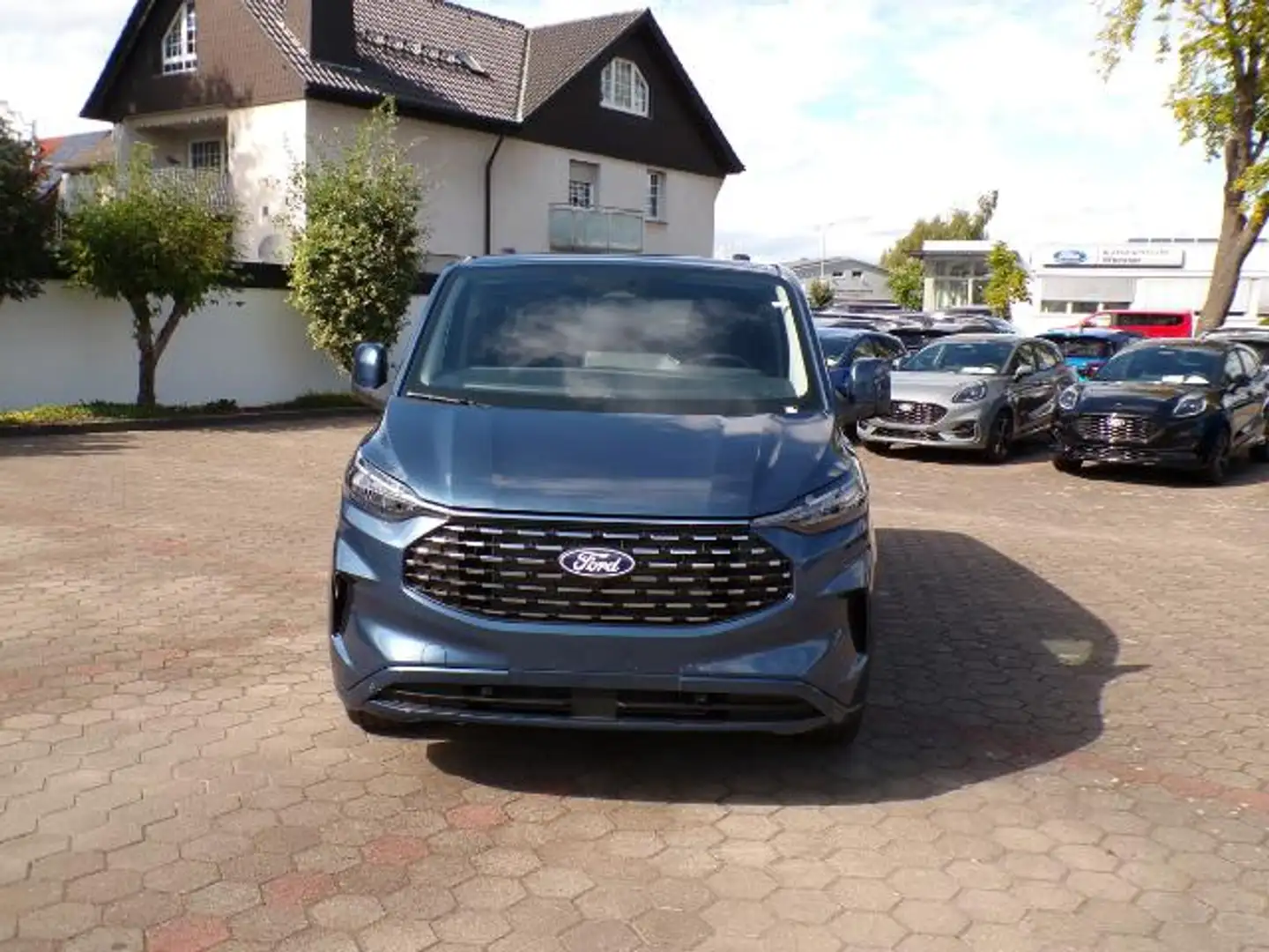 Ford Tourneo Custom Titanium X 320 L2 Automatik / FGS 5 Jahre Blau - 2