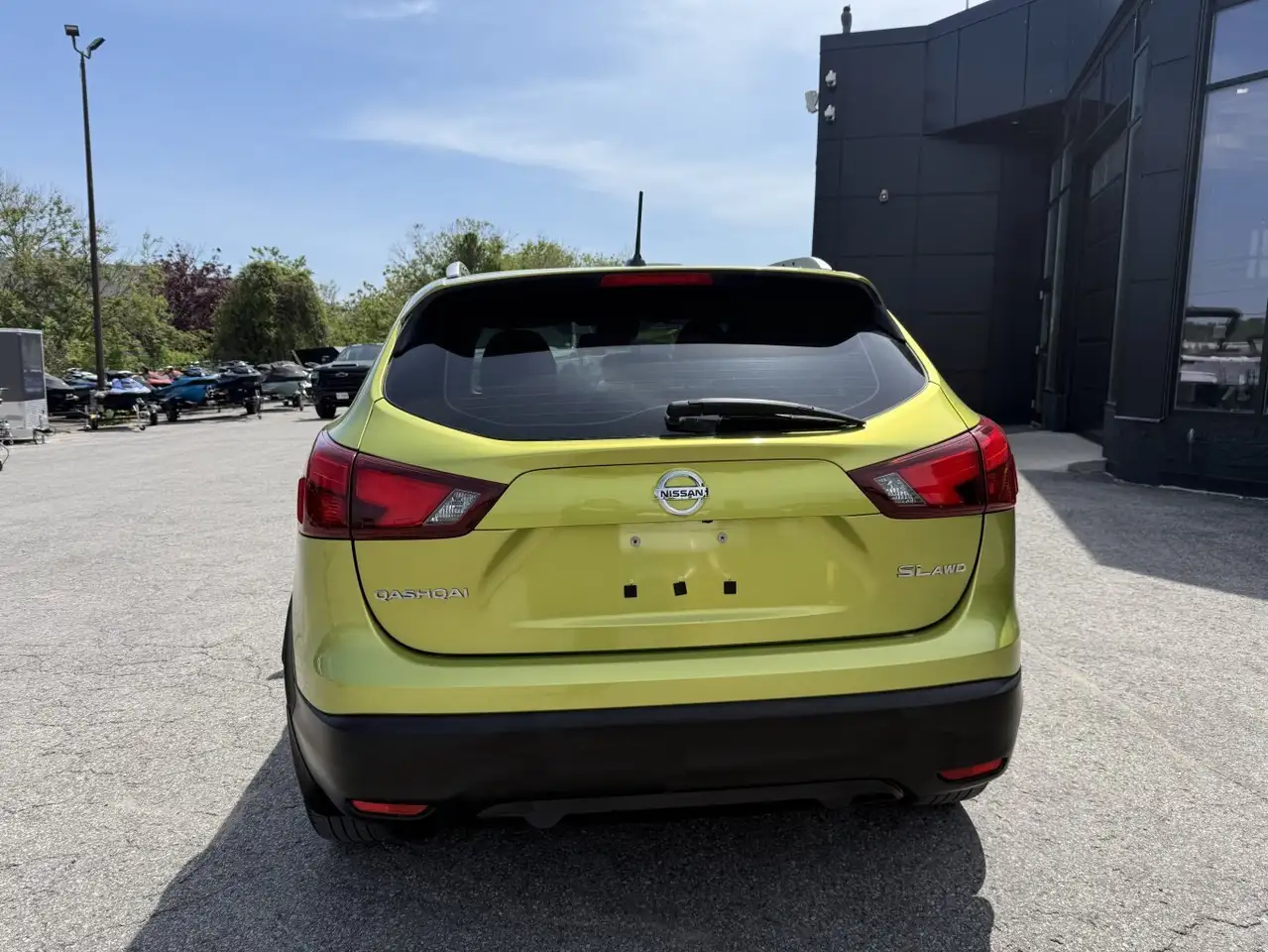 Nissan Qashqai снимка Nissan Qashqai